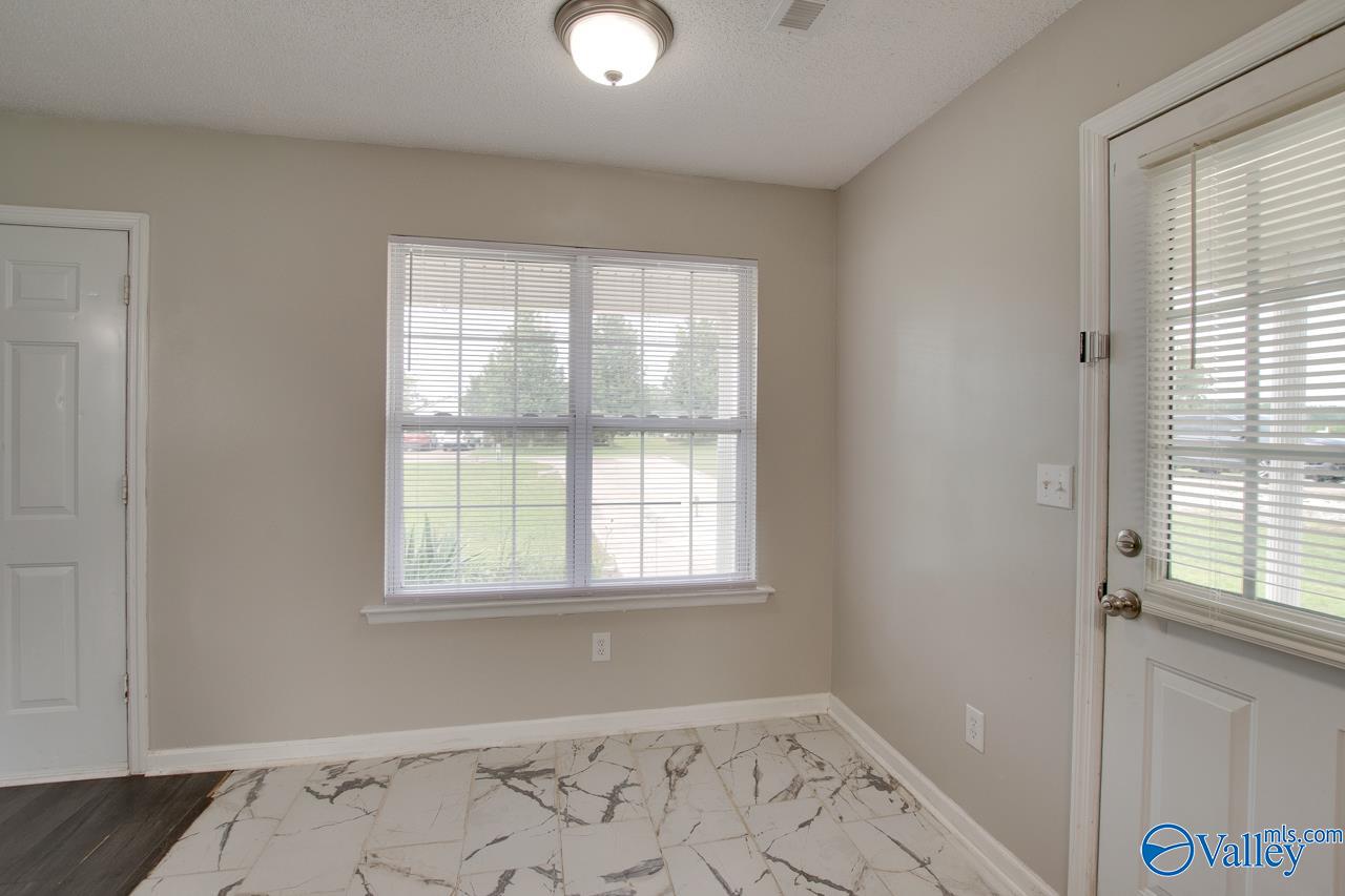 118 Sophia Drive, Toney, Alabama image 3