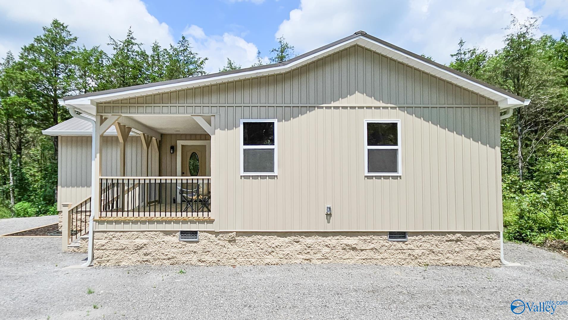 Woodville, Alabama 35776, United States, 2 Bedrooms Bedrooms, ,2 BathroomsBathrooms,Residential,Active,181007