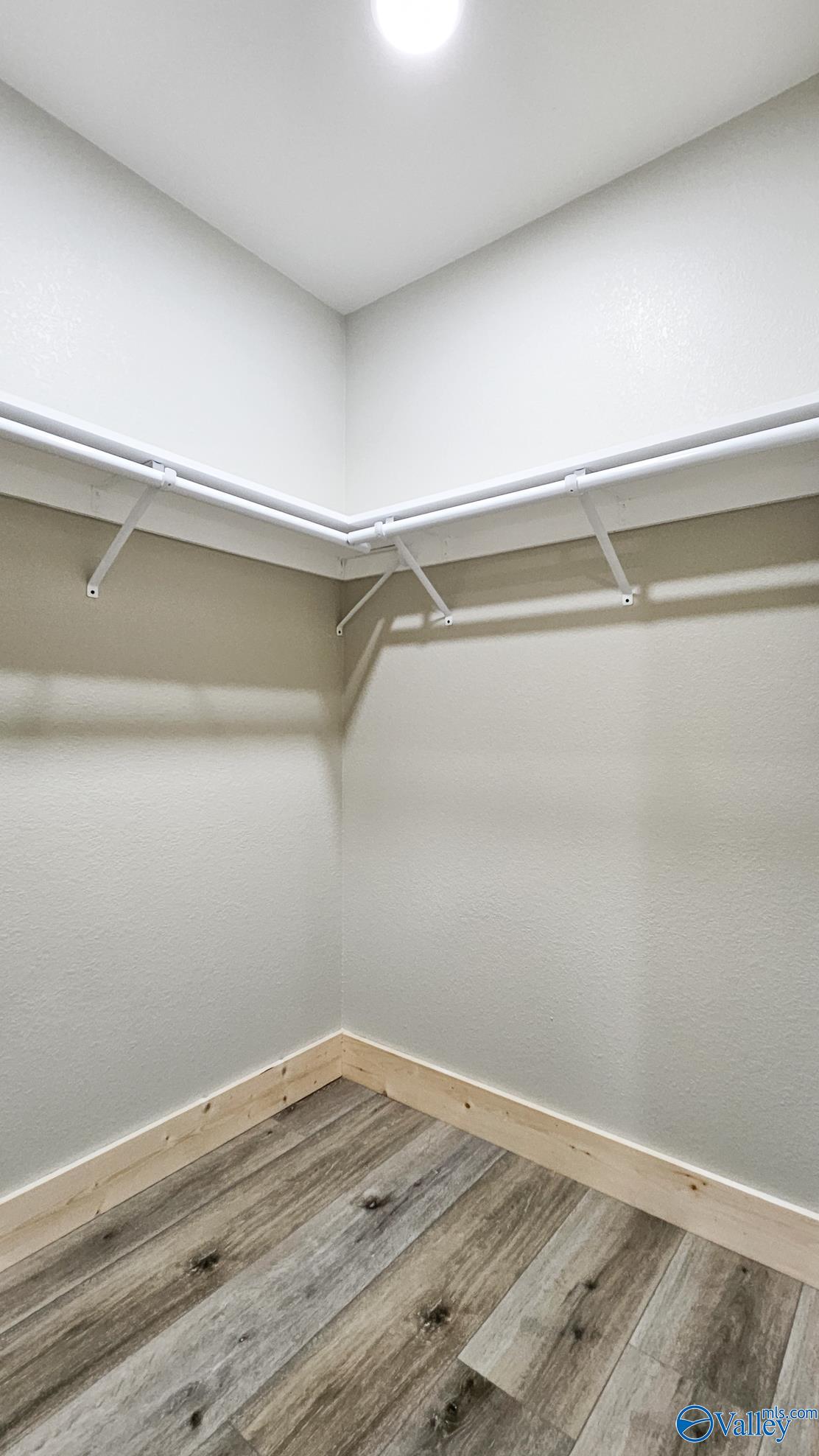 Woodville, Alabama 35776, United States, 2 Bedrooms Bedrooms, ,2 BathroomsBathrooms,Residential,Active,181007