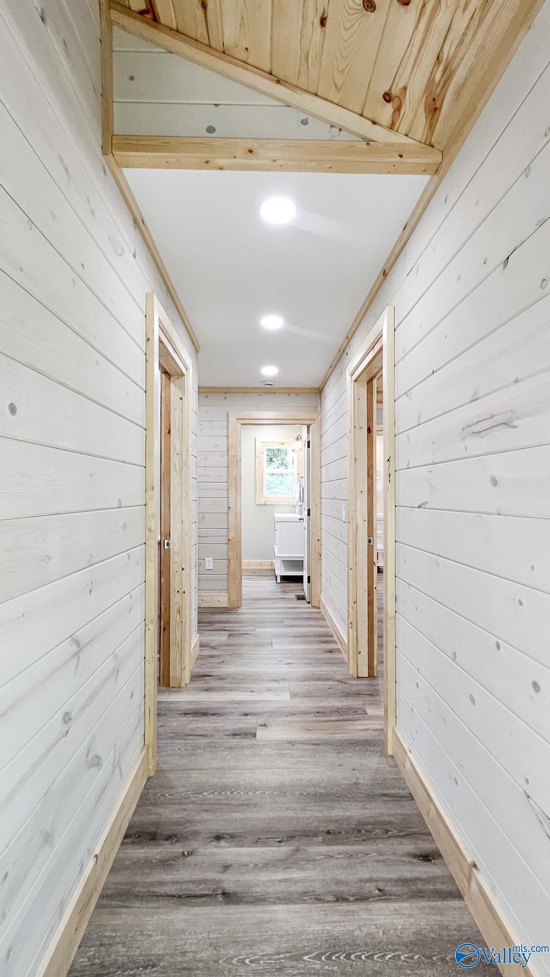 Woodville, Alabama 35776, United States, 2 Bedrooms Bedrooms, ,2 BathroomsBathrooms,Residential,Active,181007