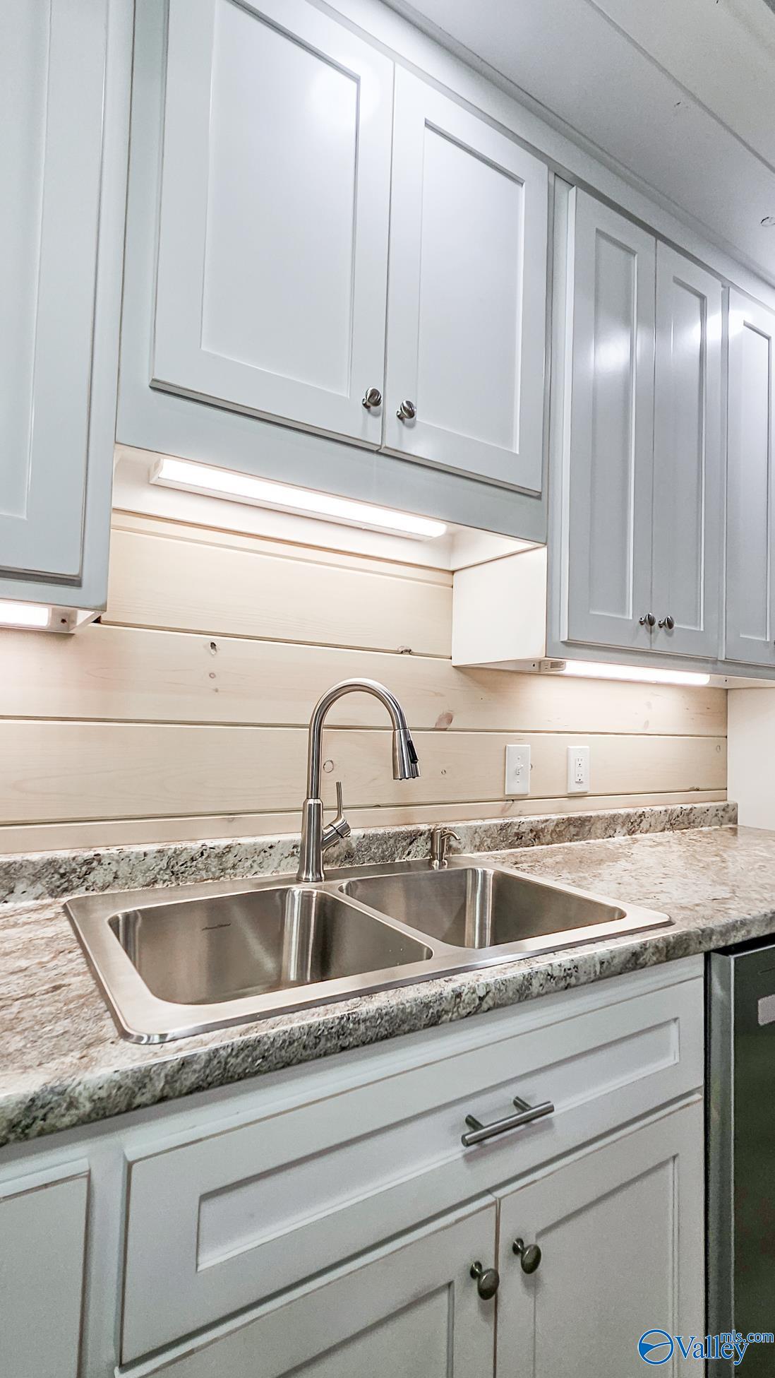 Woodville, Alabama 35776, United States, 2 Bedrooms Bedrooms, ,2 BathroomsBathrooms,Residential,Active,181007