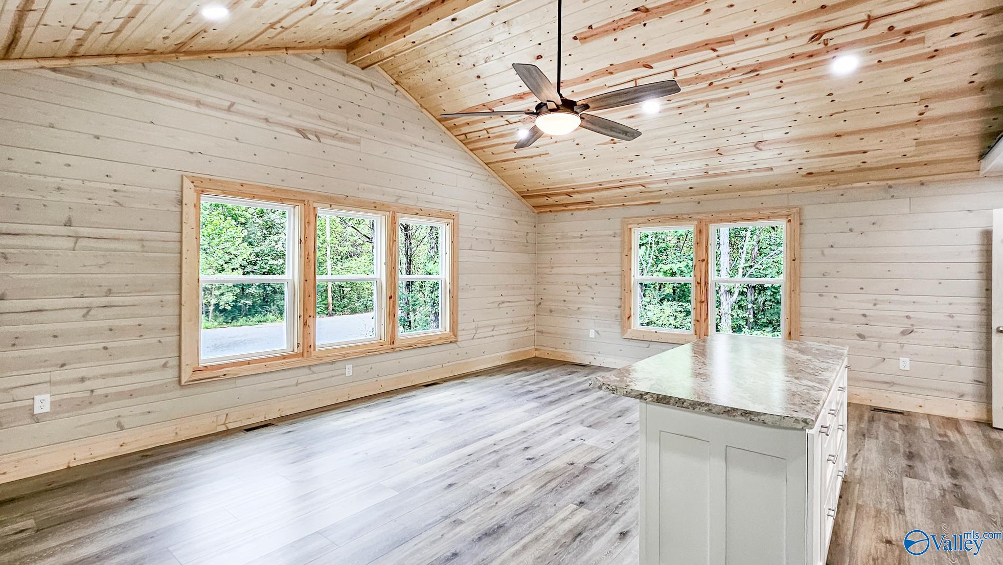 Woodville, Alabama 35776, United States, 2 Bedrooms Bedrooms, ,2 BathroomsBathrooms,Residential,Active,181007