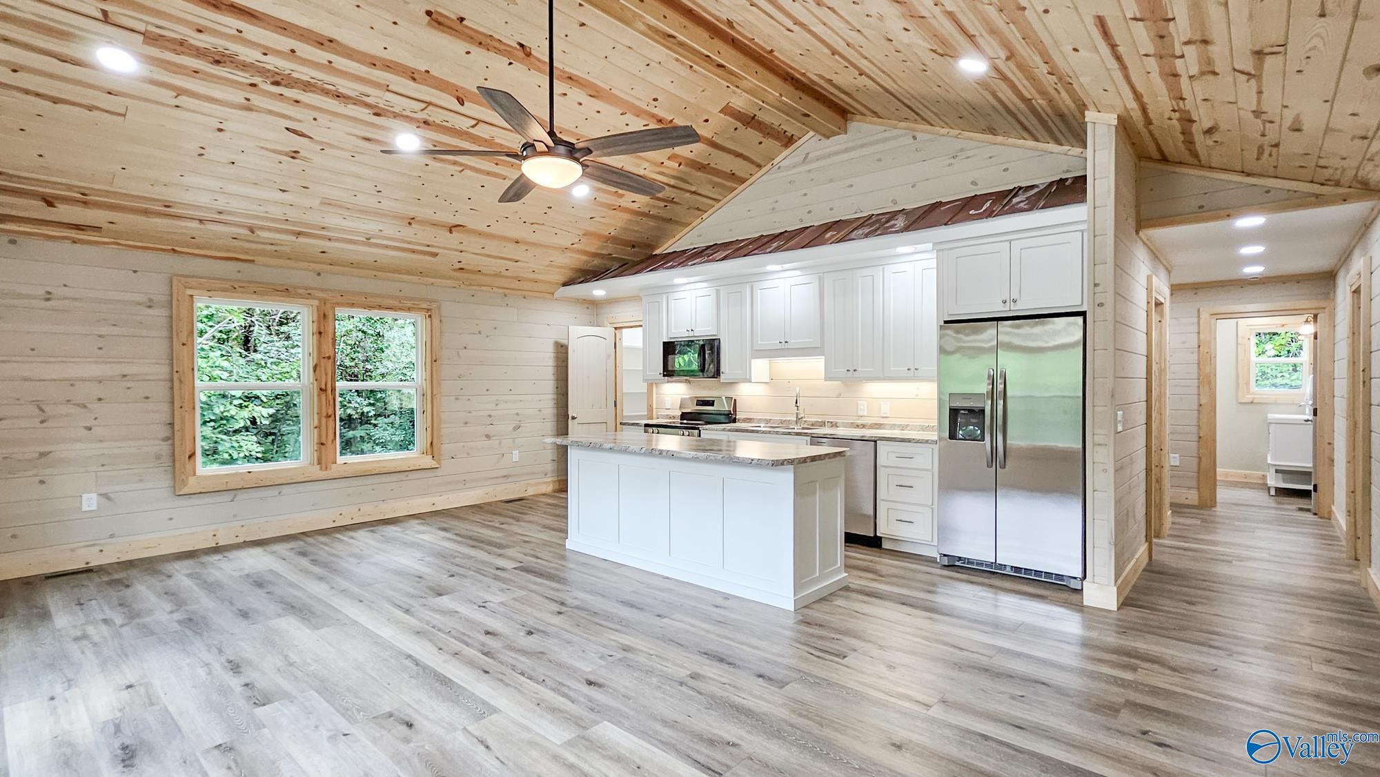 Woodville, Alabama 35776, United States, 2 Bedrooms Bedrooms, ,2 BathroomsBathrooms,Residential,Active,181007