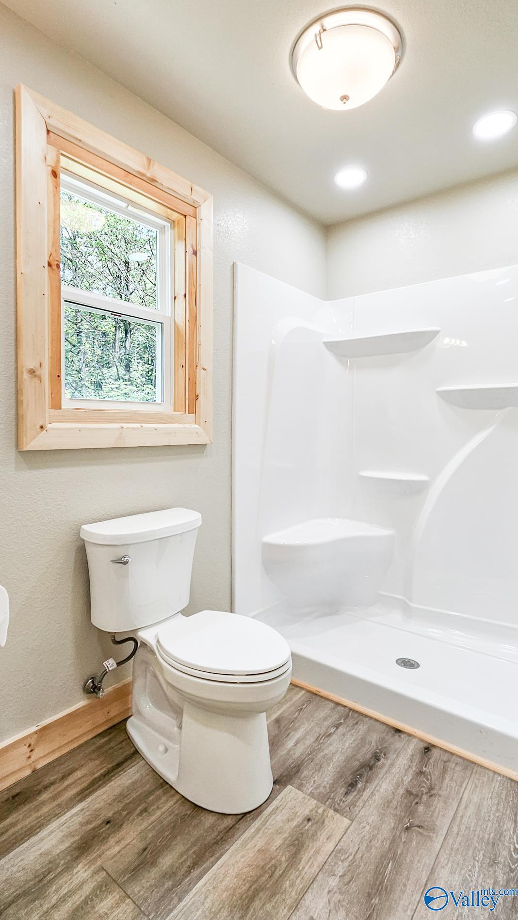 Woodville, Alabama 35776, United States, 2 Bedrooms Bedrooms, ,2 BathroomsBathrooms,Residential,Active,181007