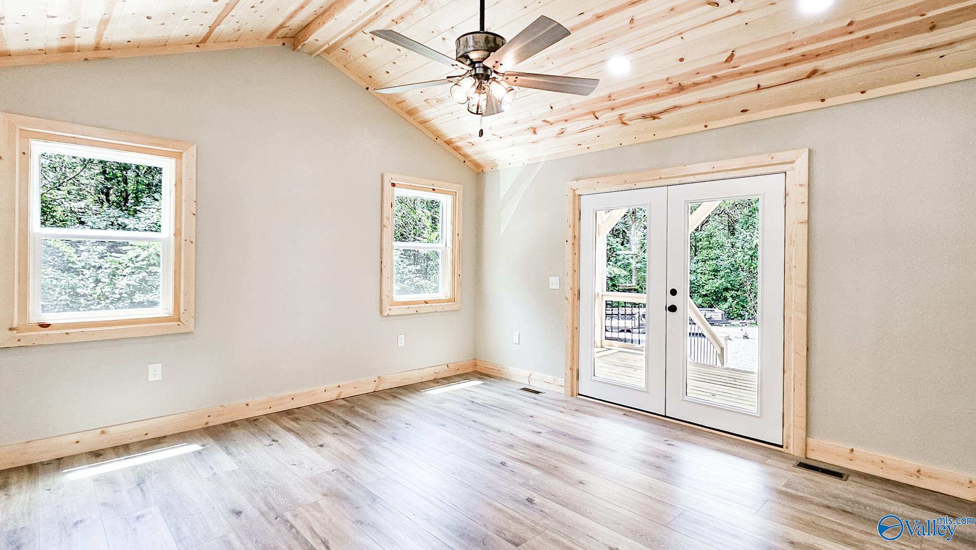 Woodville, Alabama 35776, United States, 2 Bedrooms Bedrooms, ,2 BathroomsBathrooms,Residential,Active,181007