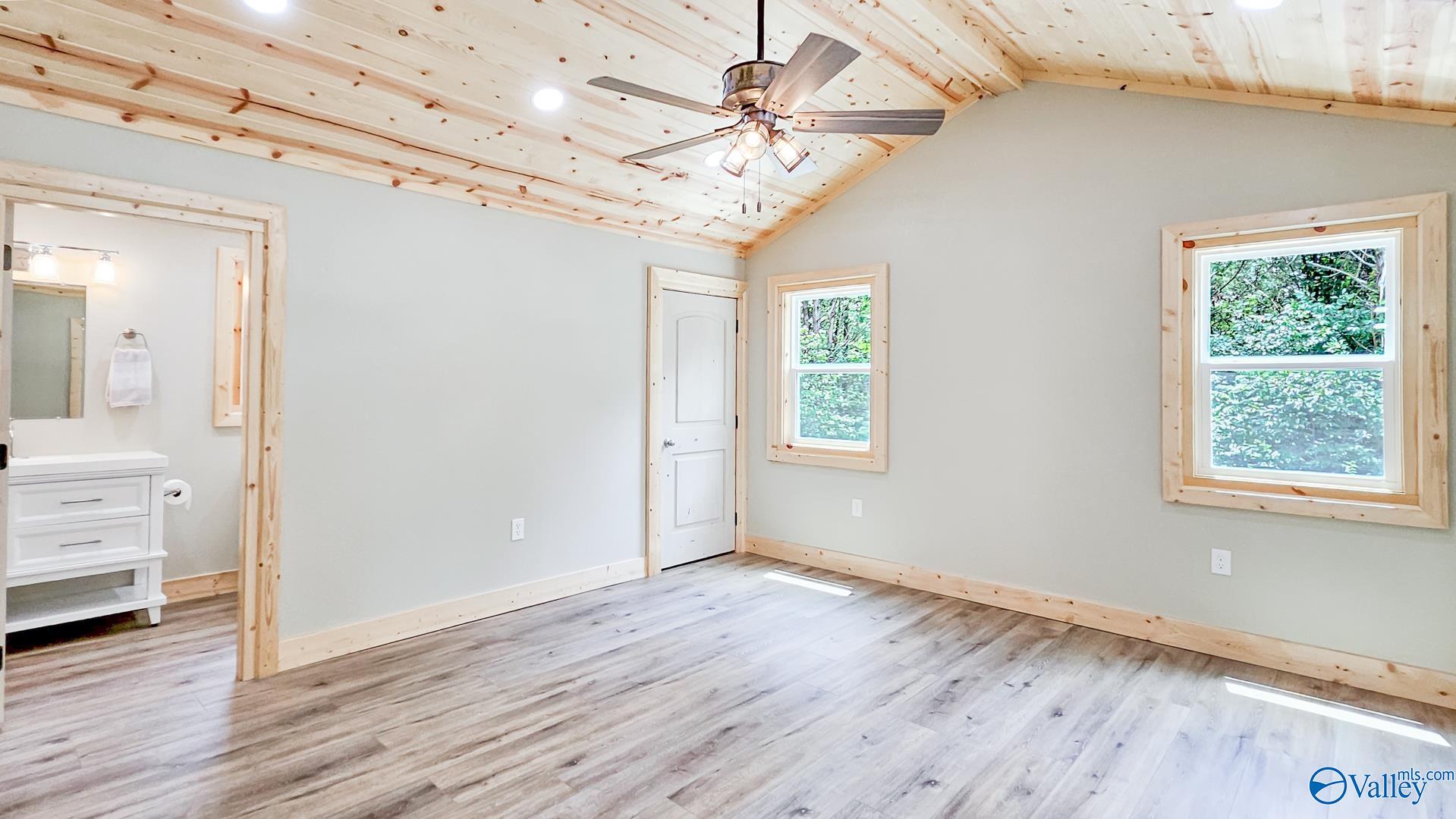 Woodville, Alabama 35776, United States, 2 Bedrooms Bedrooms, ,2 BathroomsBathrooms,Residential,Active,181007