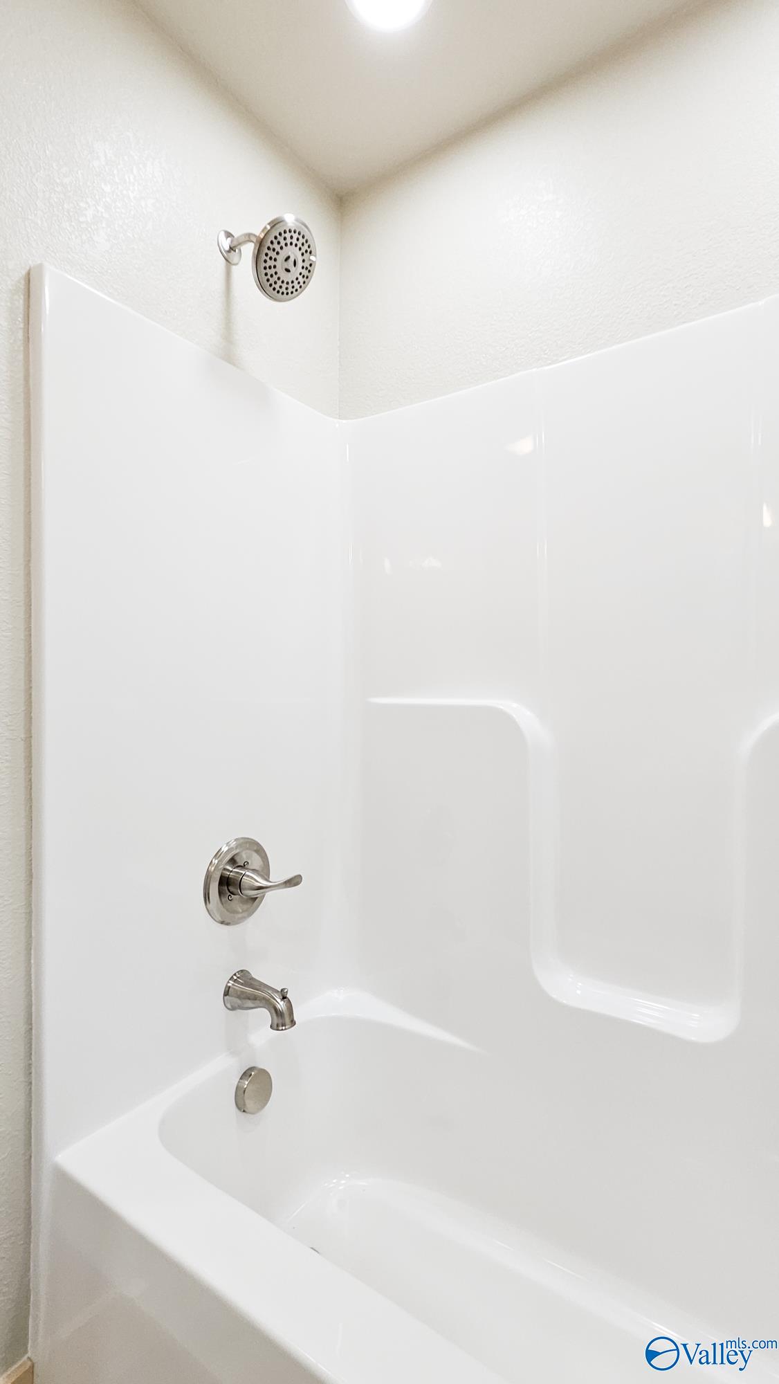 Woodville, Alabama 35776, United States, 2 Bedrooms Bedrooms, ,2 BathroomsBathrooms,Residential,Active,181007