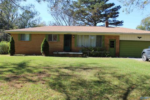 Photo of 4415 County Road 217, Trinity, AL 35673 (MLS # 21902338) Photo of 4415 County Road 217, Trinity, AL 35673 (MLS # 21902338)
