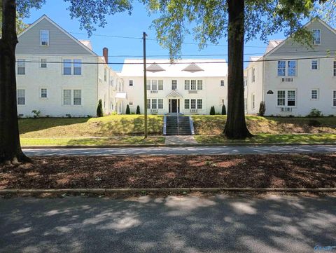 Apartment For Rent - 425 W Tennessee Street #I<br/> Florence, AL 35630