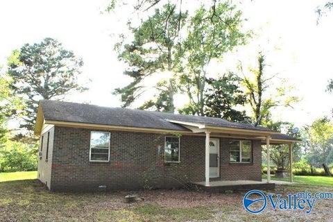 Homes For Sale - 3698 County Road 1719<br/> Holly Pond, AL 35083