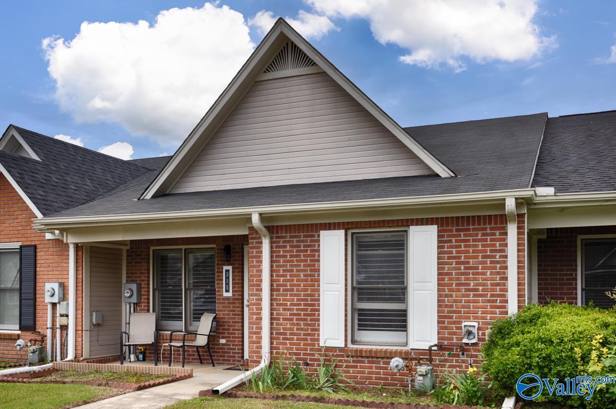 315 Woodridge Drive, Decatur, Alabama image 1