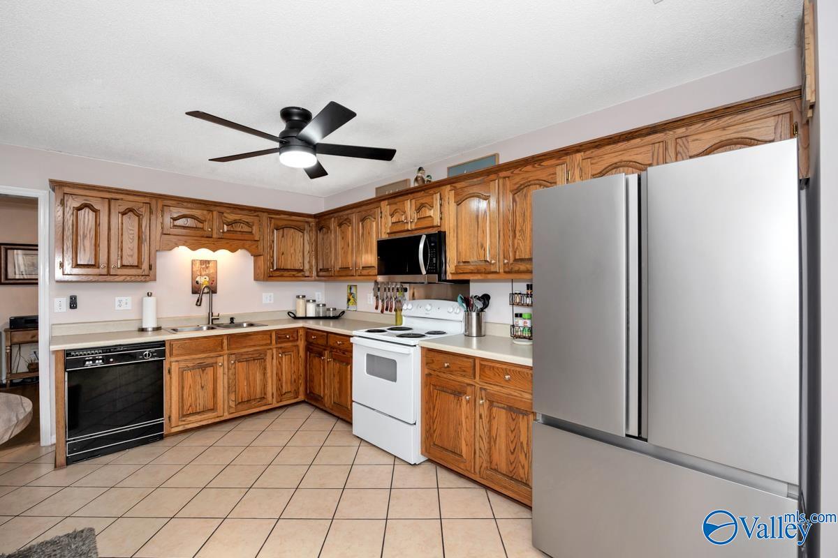 315 Woodridge Drive, Decatur, Alabama image 24