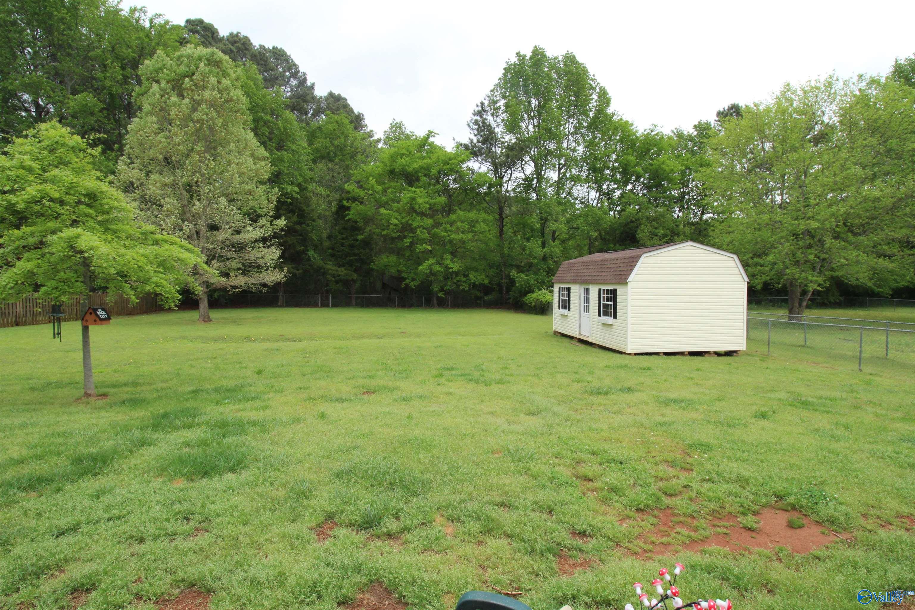 207 Brook Wind Drive, Hazel Green, Alabama image 29