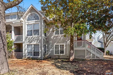 Condo For Sale - 1039 Stones Throw Drive #5<br/> Huntsville, AL 35806