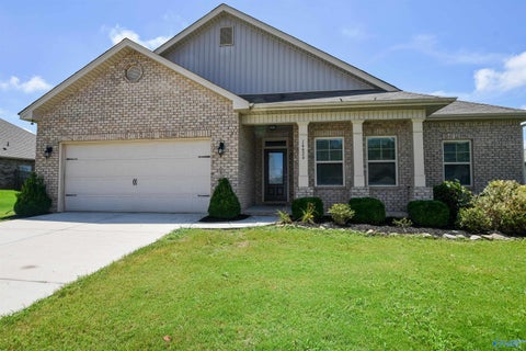Homes For Rent - 14426 Water Stream Drive<br/> Harvest, AL 35749