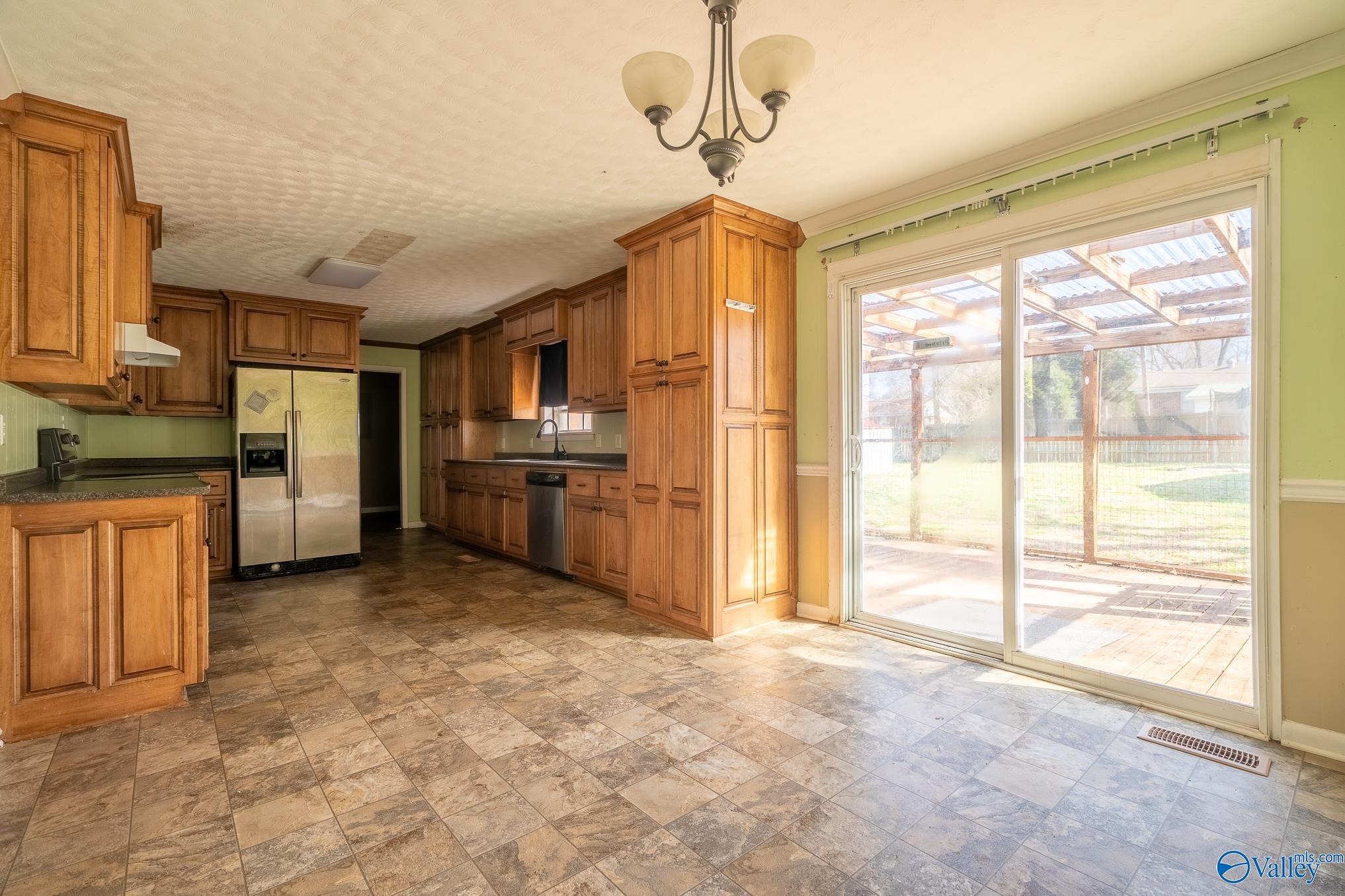 16642 Jay Street, Athens, Alabama image 8