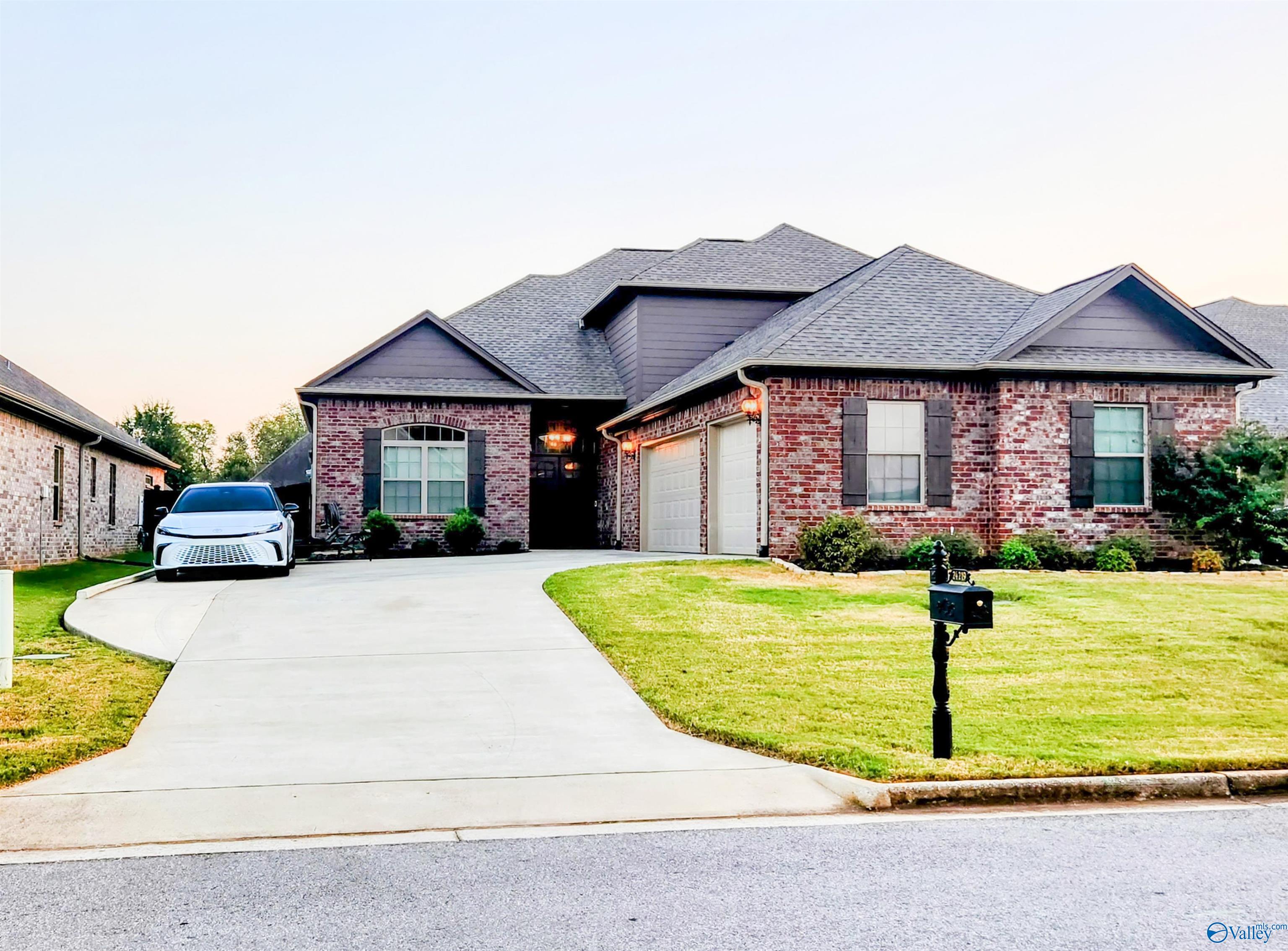 24219 Beacon Circle, Athens, Alabama image 1