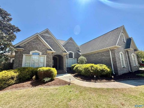 2012 Englewood Place Decatur AL 35603