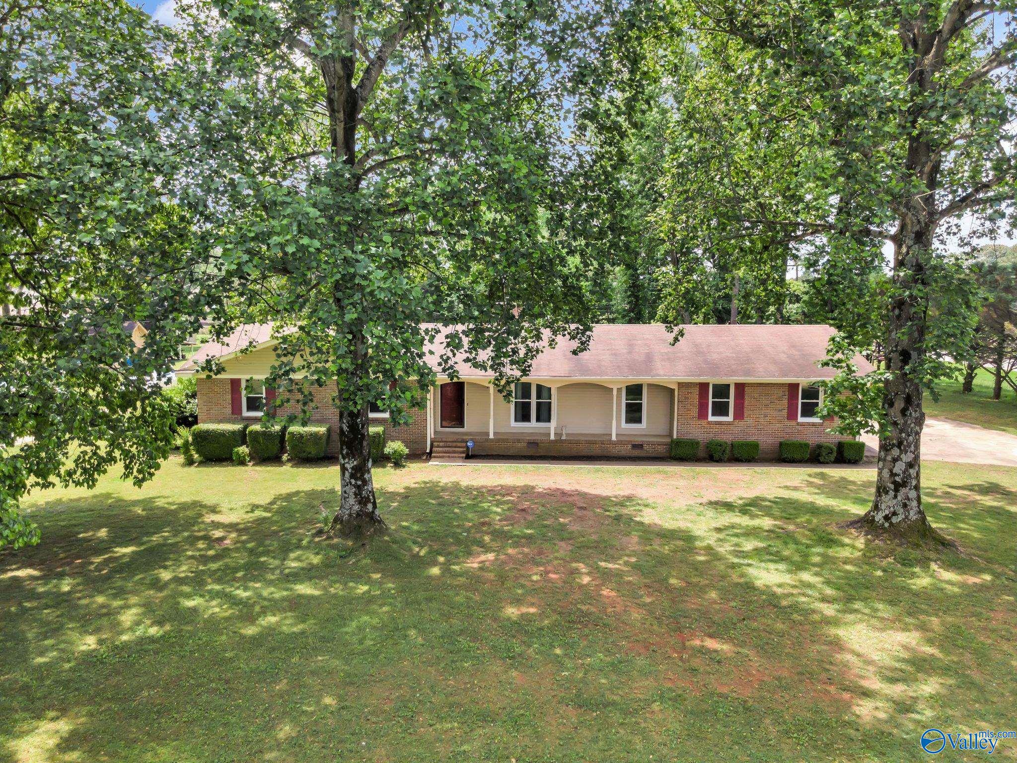 1300 Ridgedale Street, Athens, Alabama image 4