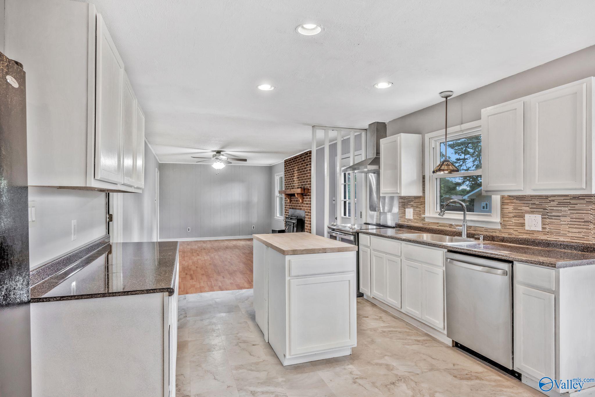 1300 Ridgedale Street, Athens, Alabama image 17
