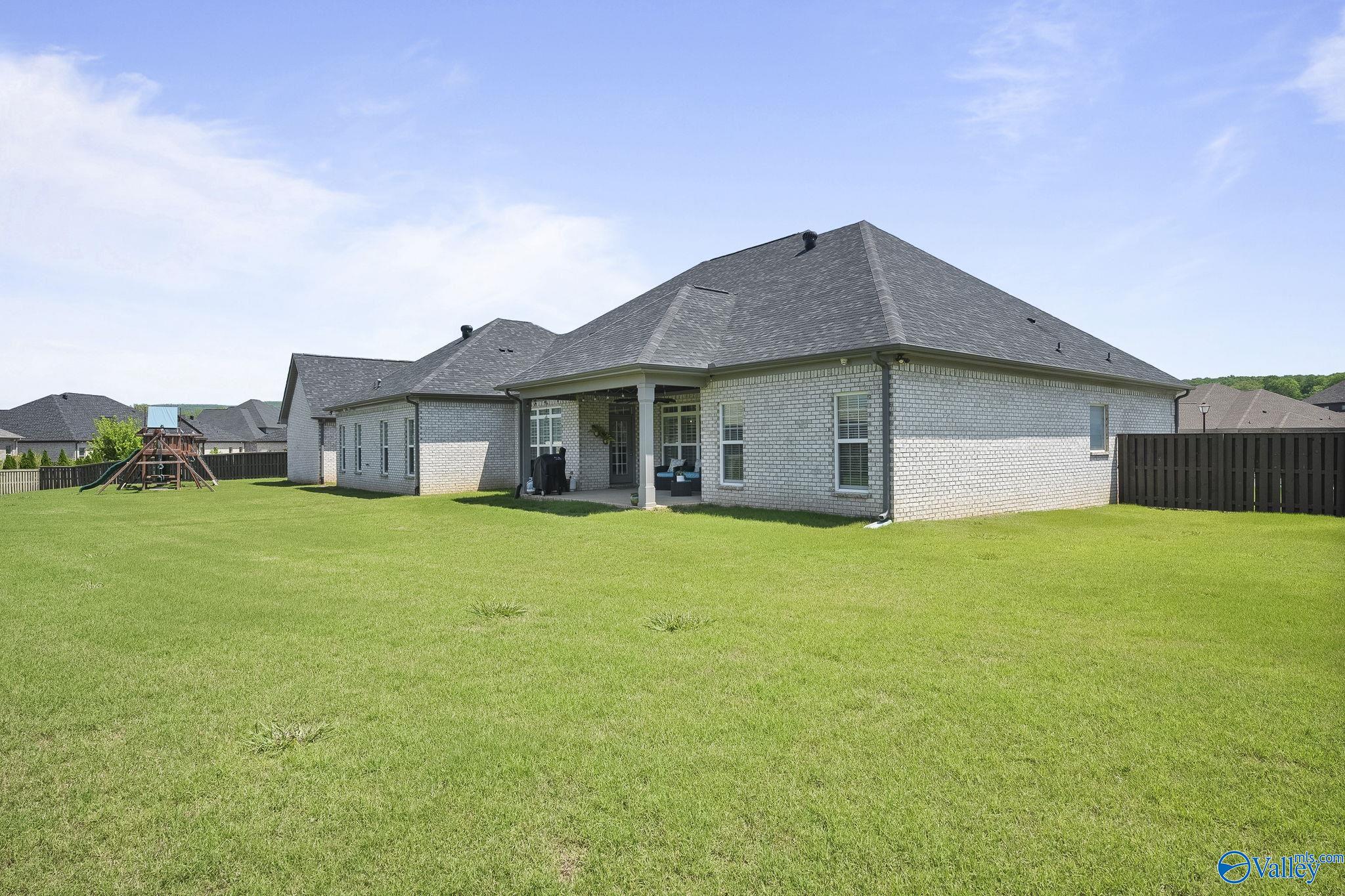 8008 Farm Meadow Drive, Owens Cross Roads, Alabama image 29