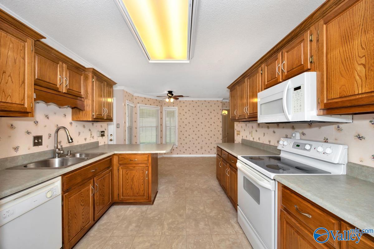 2801 Revere Avenue, Decatur, Alabama image 14