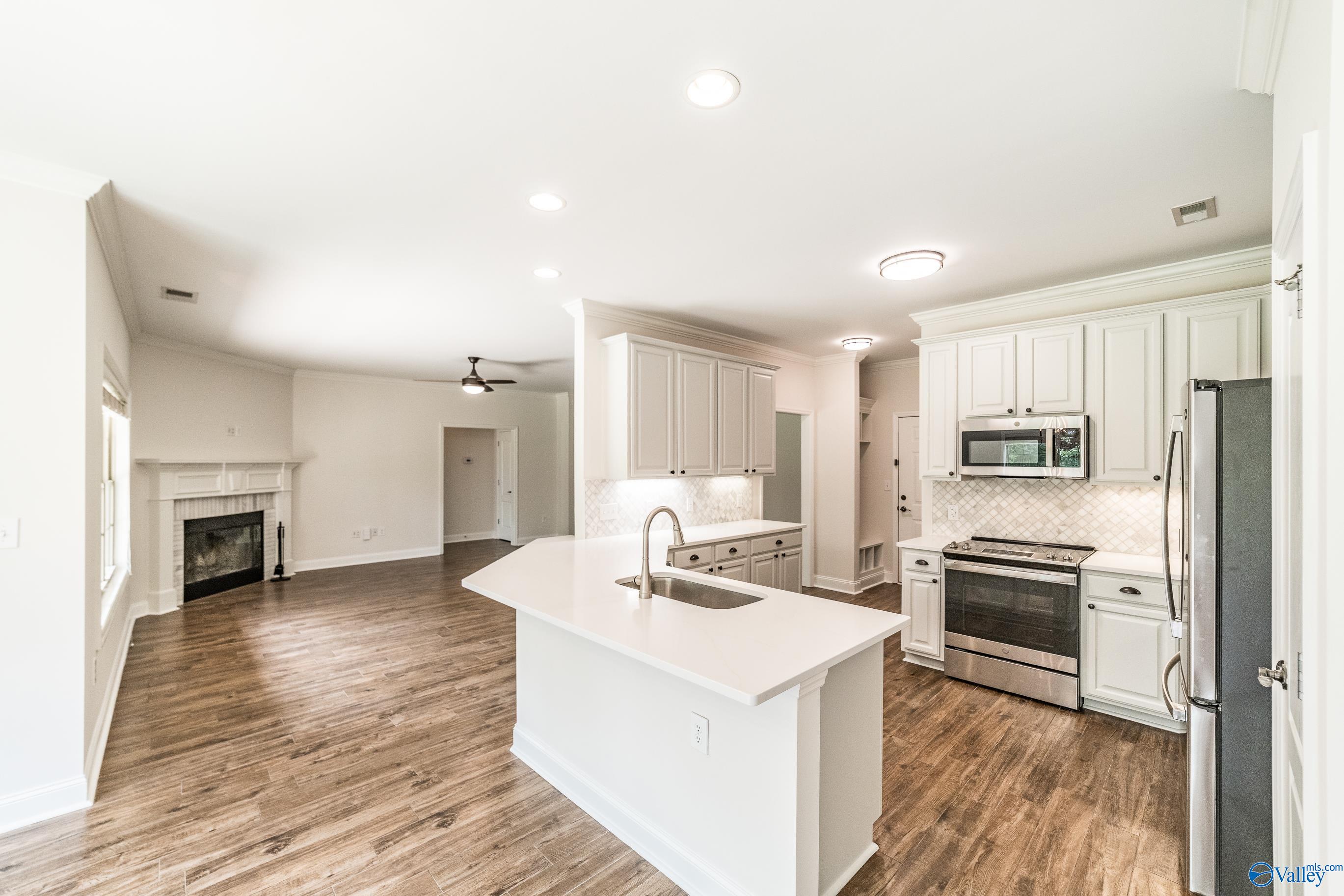 8544 Rolling Oaks Drive, Owens Cross Roads, Alabama image 16