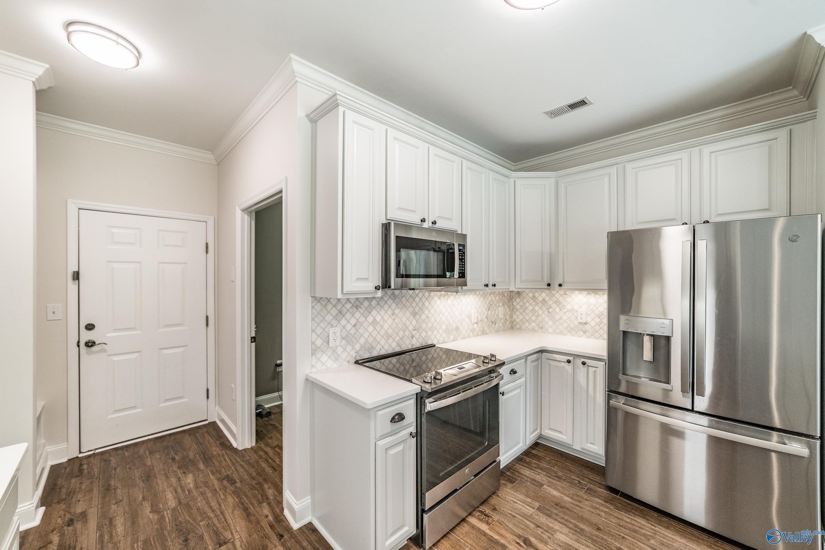 8544 Rolling Oaks Drive, Owens Cross Roads, Alabama image 17