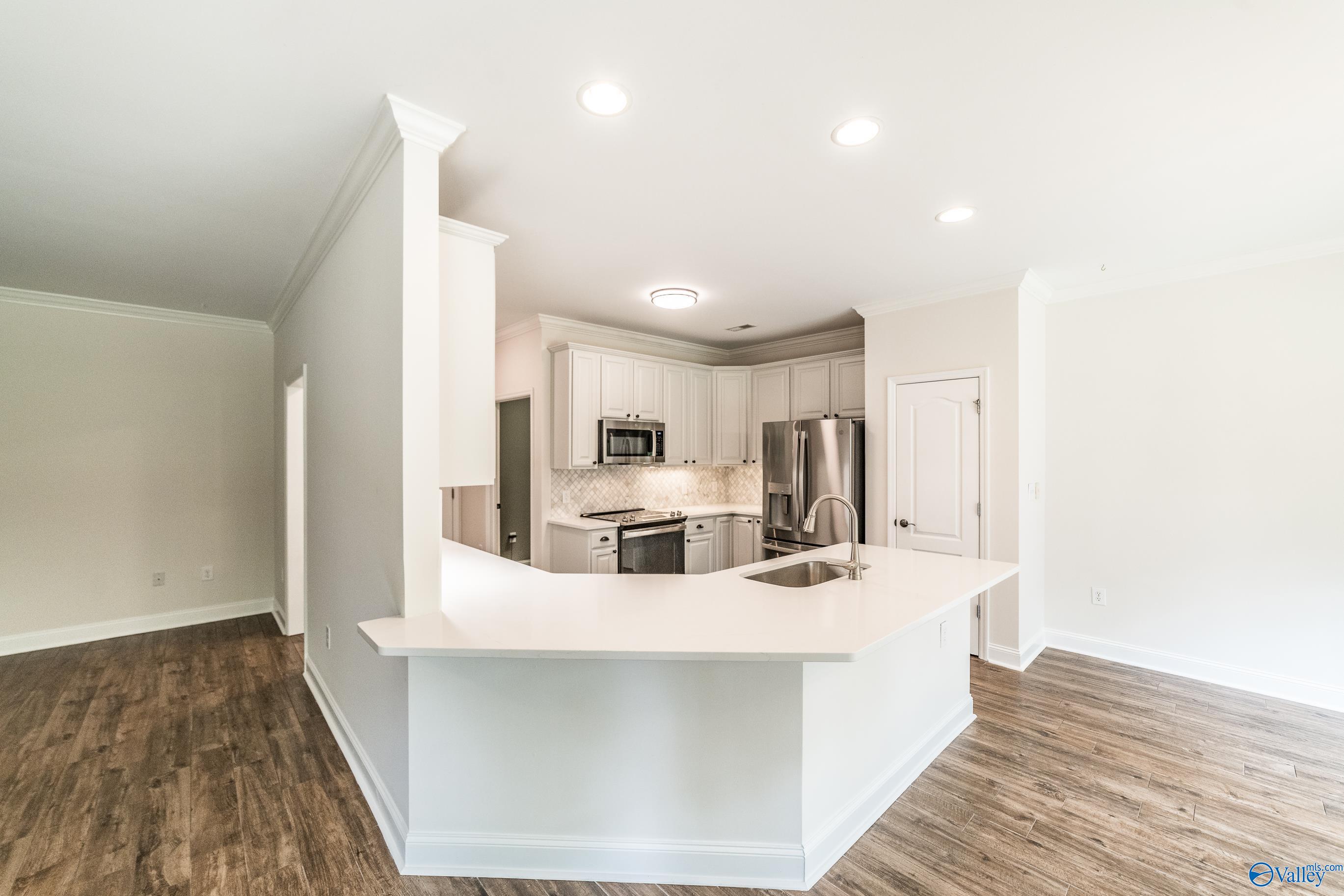 8544 Rolling Oaks Drive, Owens Cross Roads, Alabama image 11