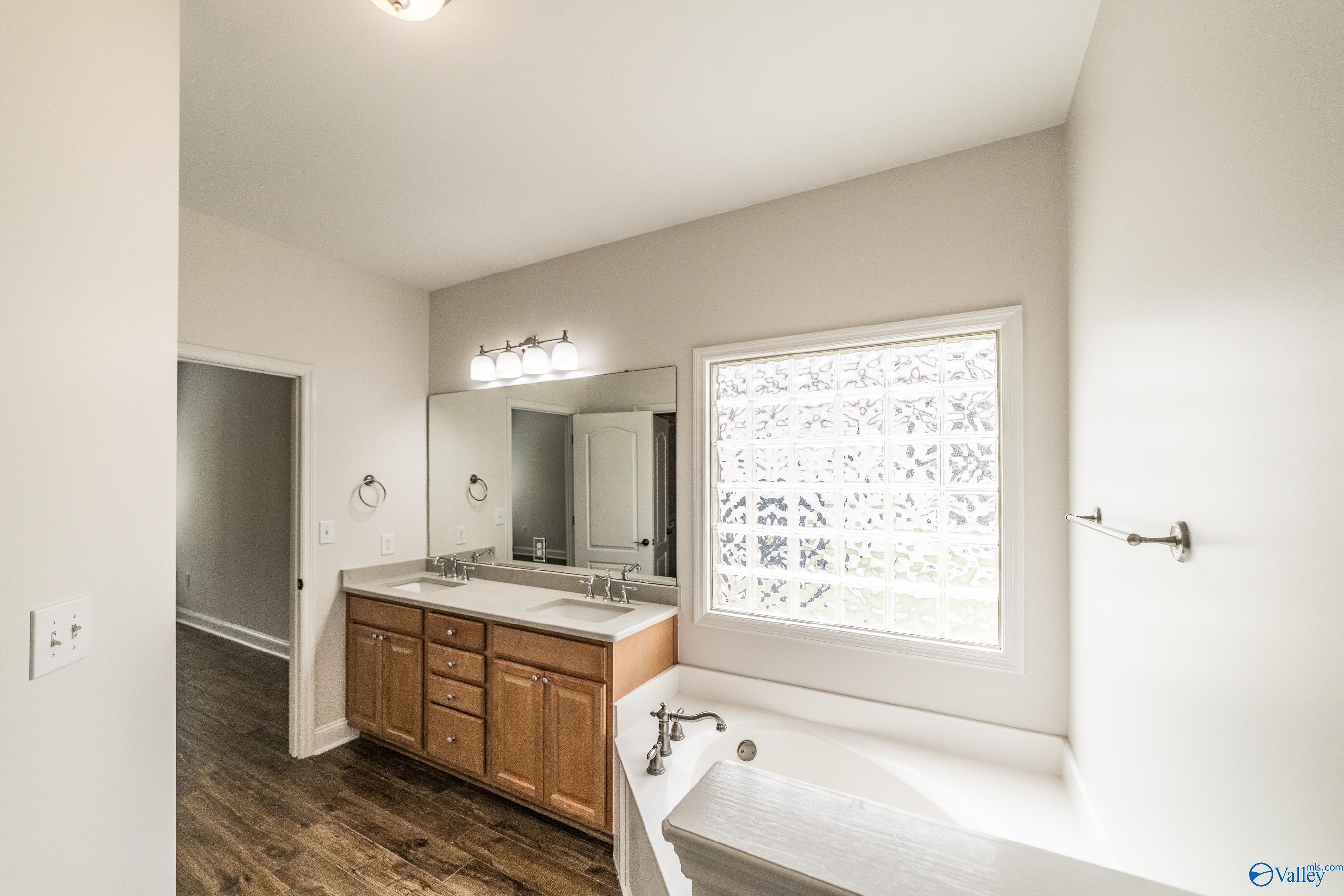 8544 Rolling Oaks Drive, Owens Cross Roads, Alabama image 29