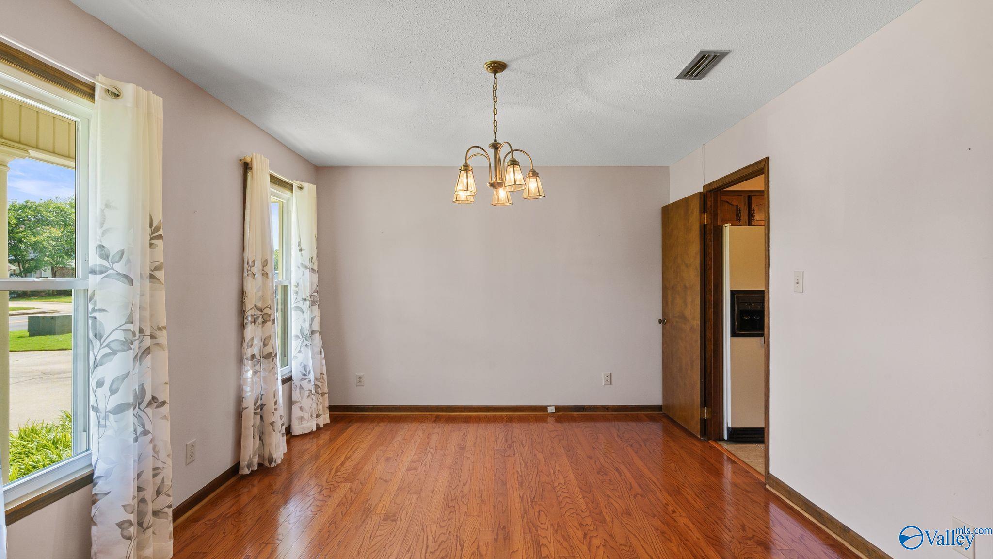 2302 Auburn Drive, Decatur, Alabama image 10
