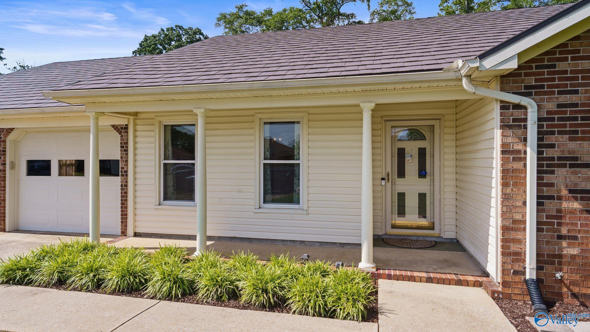 2302 Auburn Drive, Decatur, Alabama image 2