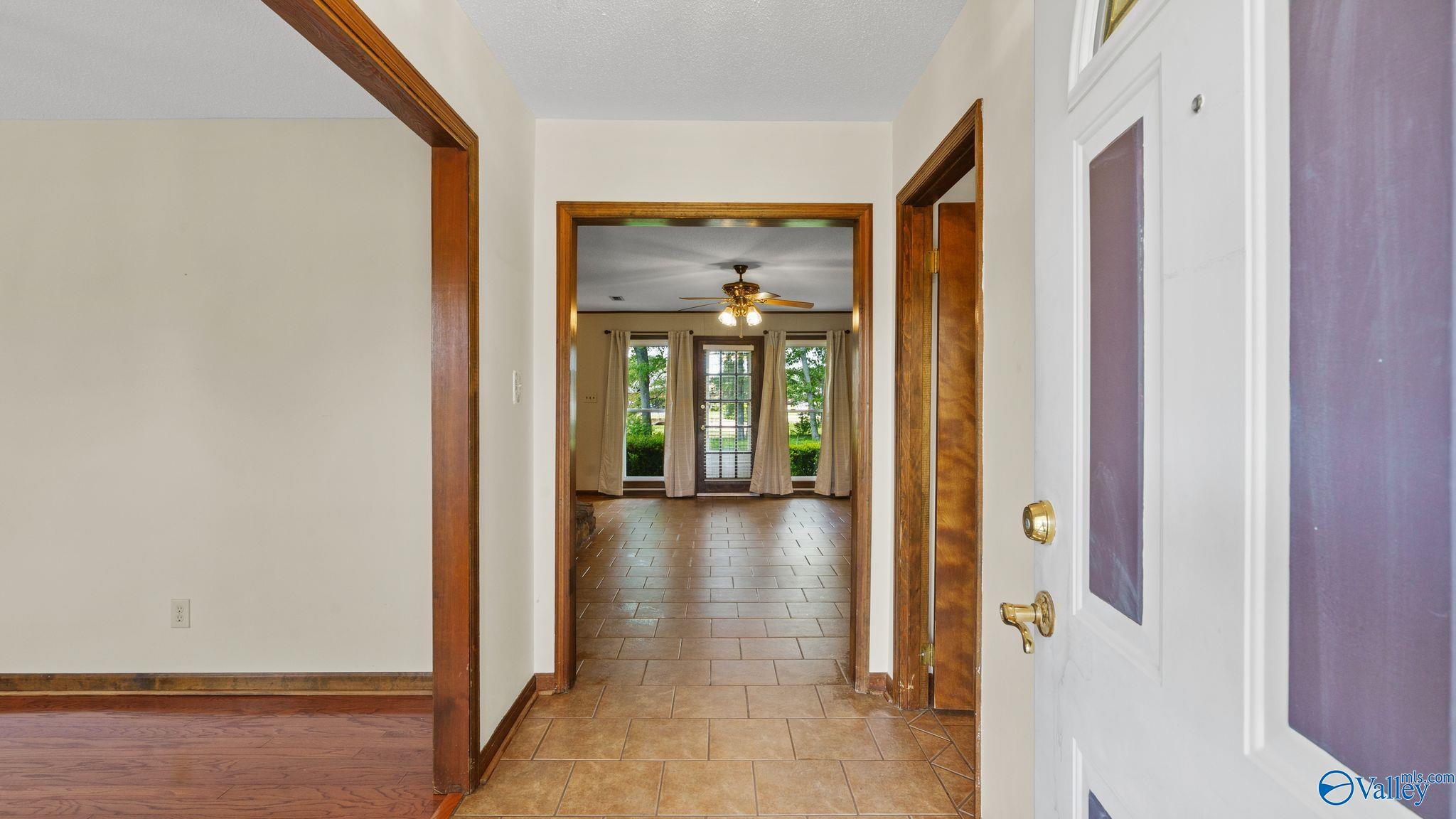 2302 Auburn Drive, Decatur, Alabama image 3