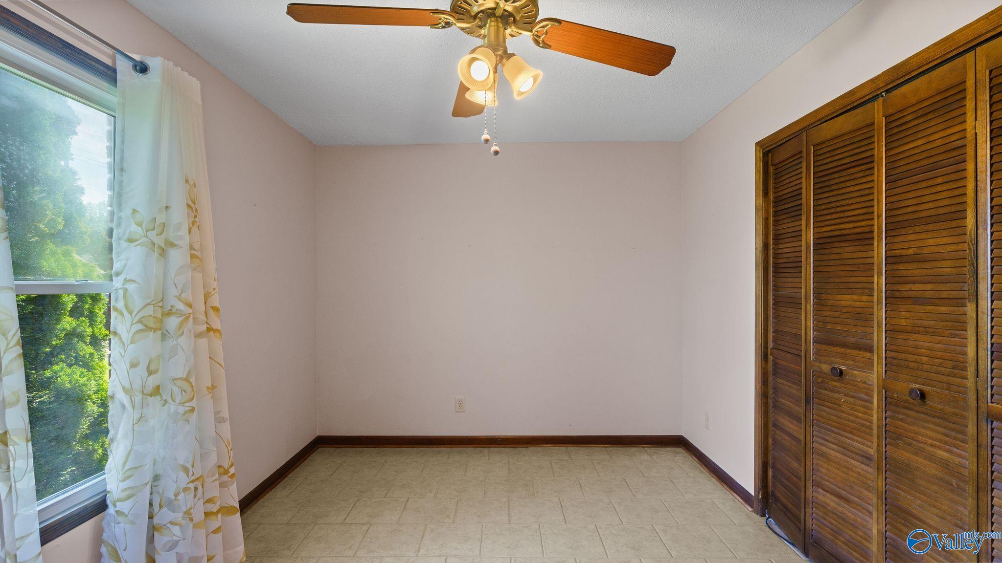 2302 Auburn Drive, Decatur, Alabama image 15