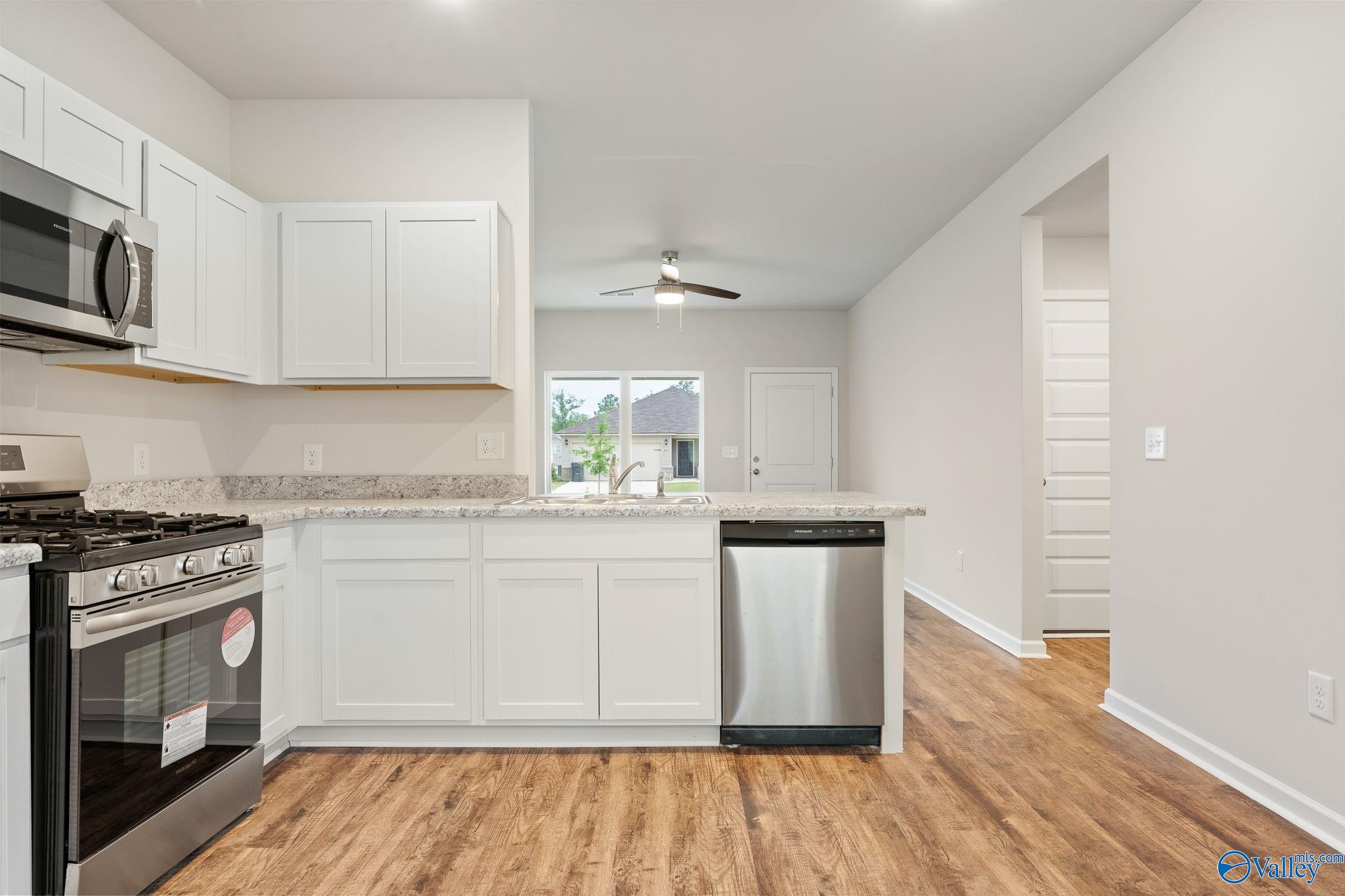 Coleman Olde Savannah Way, New Market, Alabama image 8