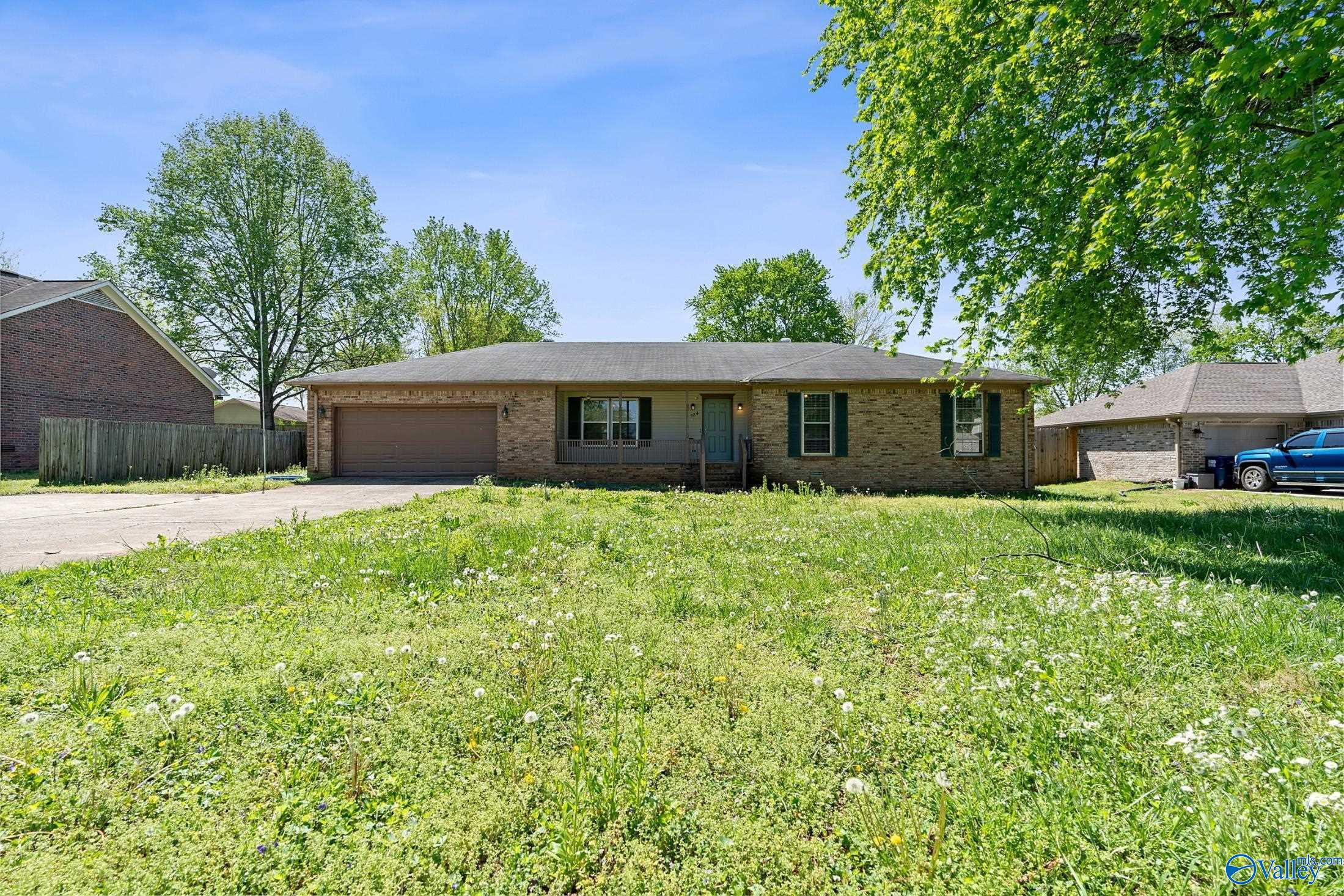 584 Charity Lane, Hazel Green, Alabama image 1