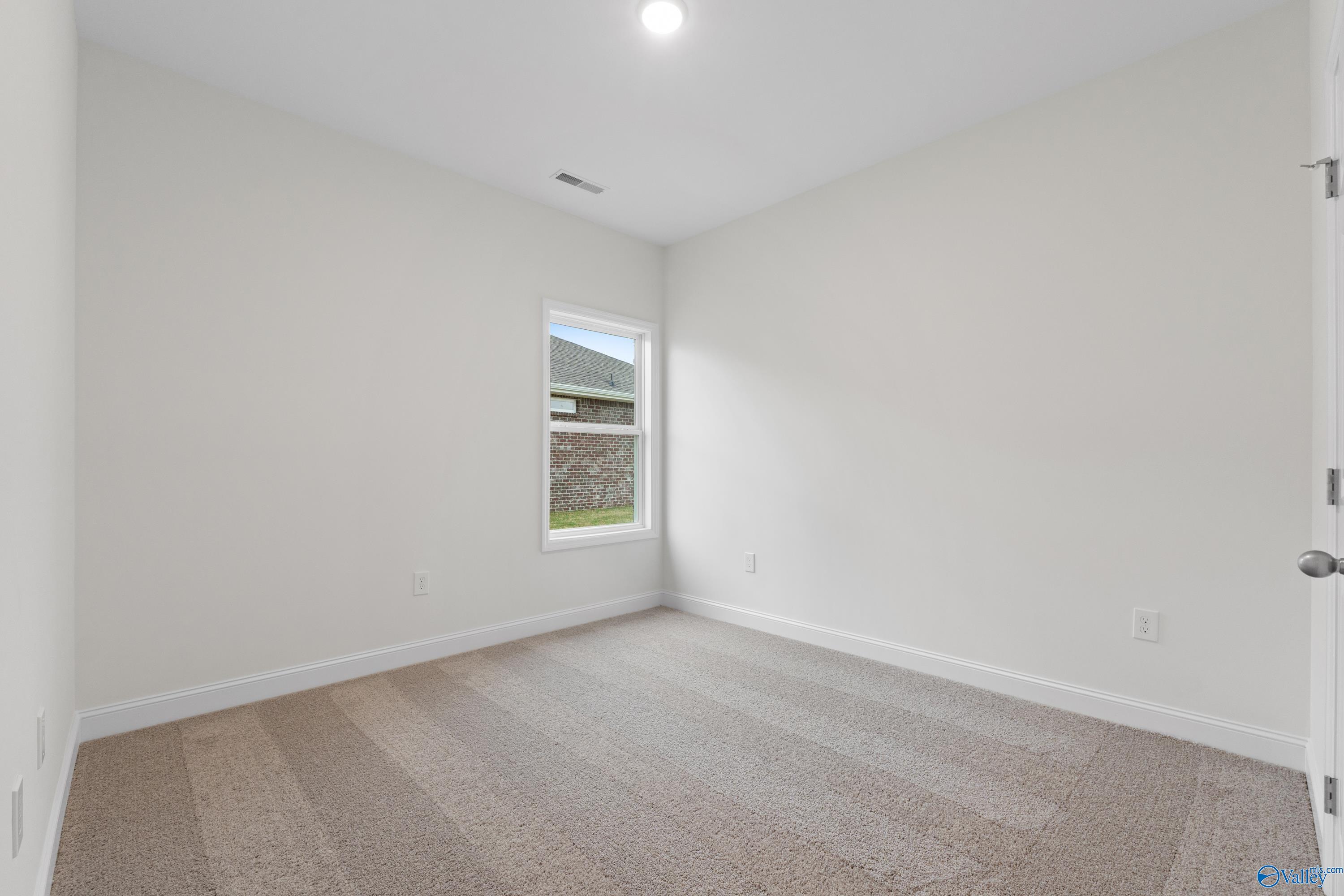 148 Heritage Lakes Boulevard, New Market, Alabama image 4