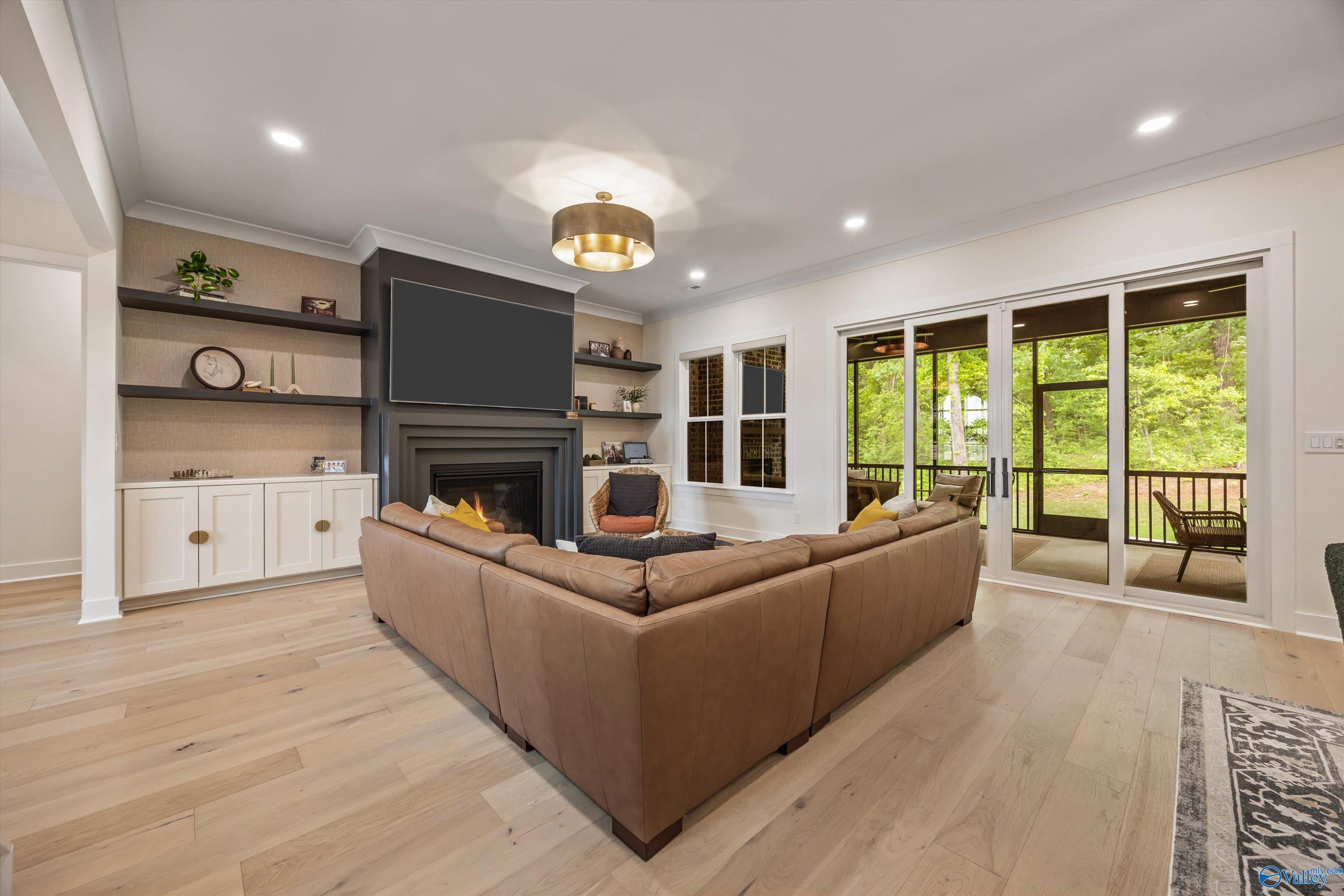 Madison, Alabama, 35758, United States, 4 Bedrooms Bedrooms, ,4 BathroomsBathrooms,Residential,Active,2043132