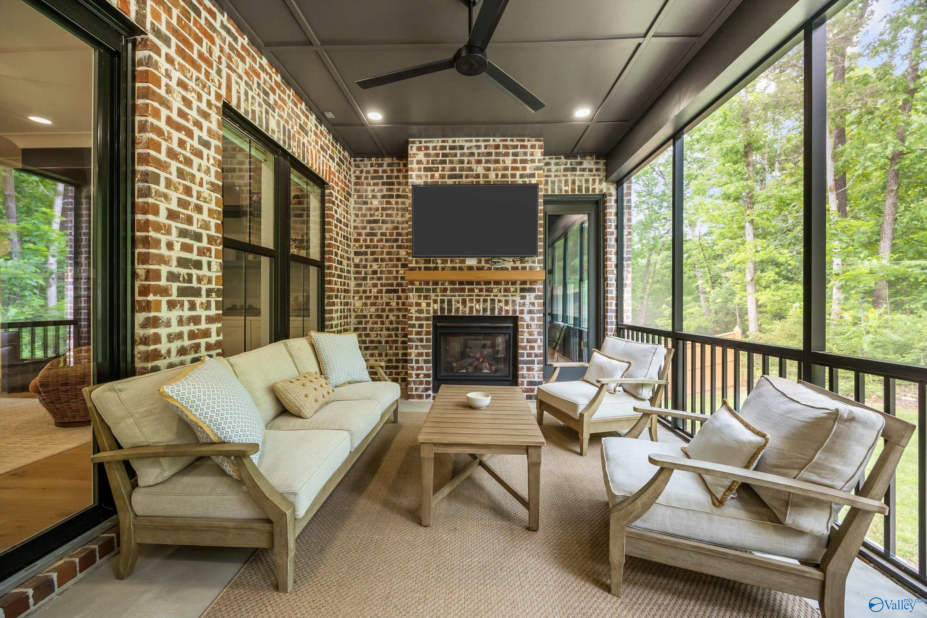 Madison, Alabama, 35758, United States, 4 Bedrooms Bedrooms, ,4 BathroomsBathrooms,Residential,Active,2043132