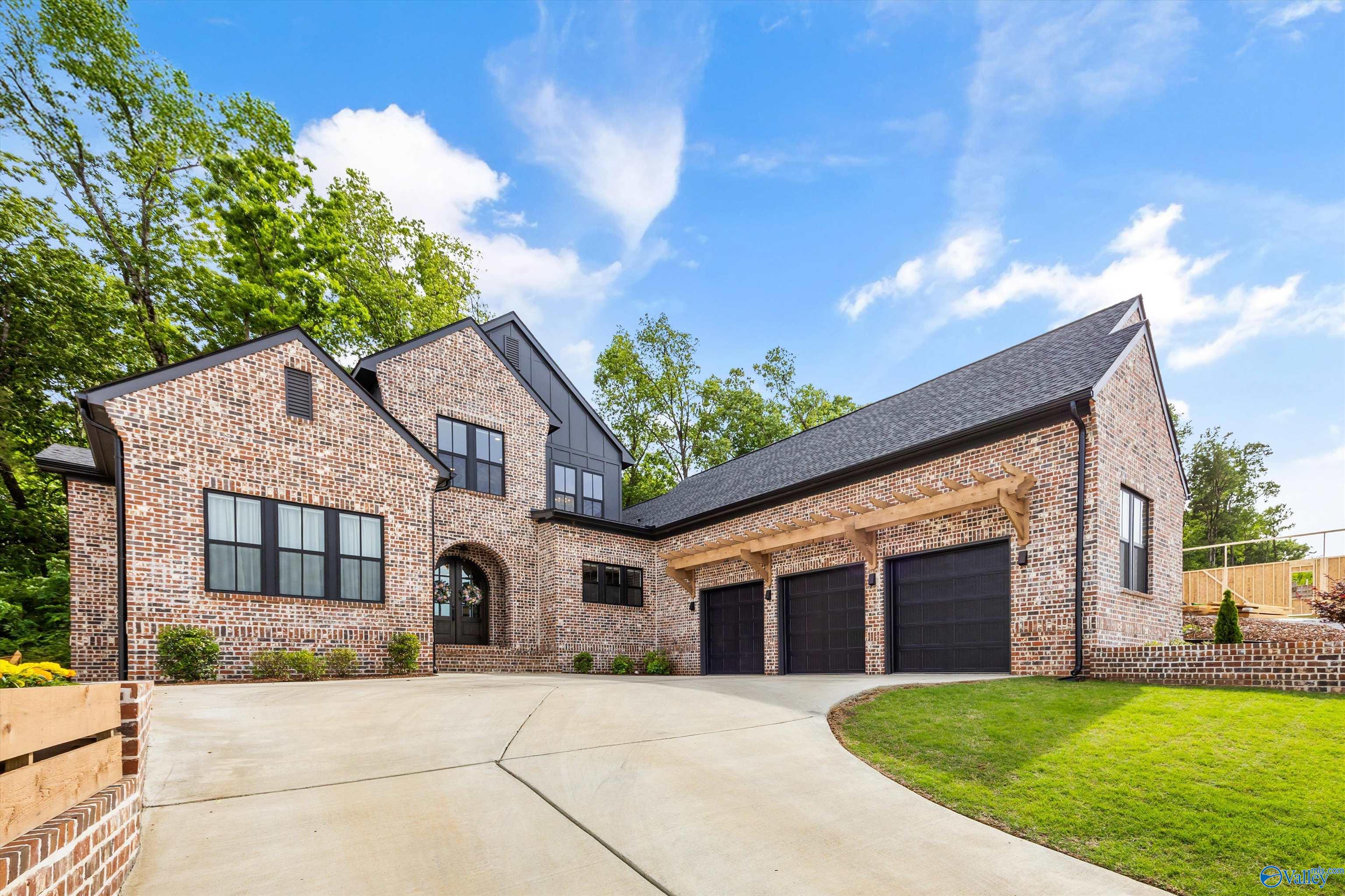 Madison, Alabama, 35758, United States, 4 Bedrooms Bedrooms, ,4 BathroomsBathrooms,Residential,Active,2043132