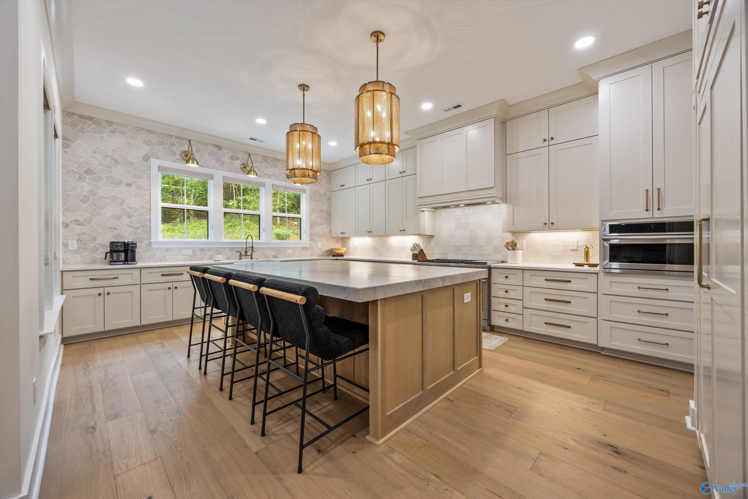 Madison, Alabama, 35758, United States, 4 Bedrooms Bedrooms, ,4 BathroomsBathrooms,Residential,Active,2043132