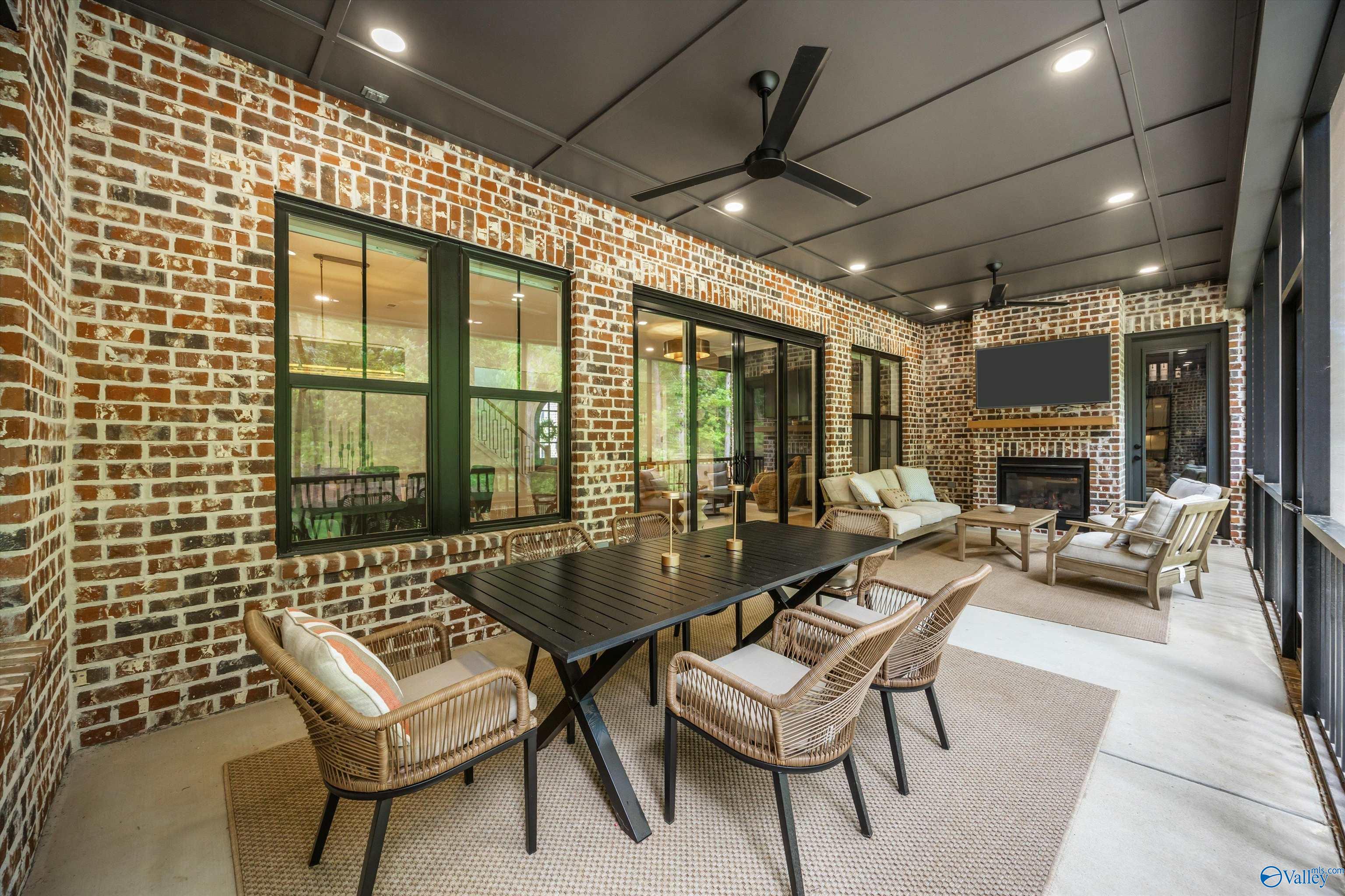 Madison, Alabama, 35758, United States, 4 Bedrooms Bedrooms, ,4 BathroomsBathrooms,Residential,Active,2043132