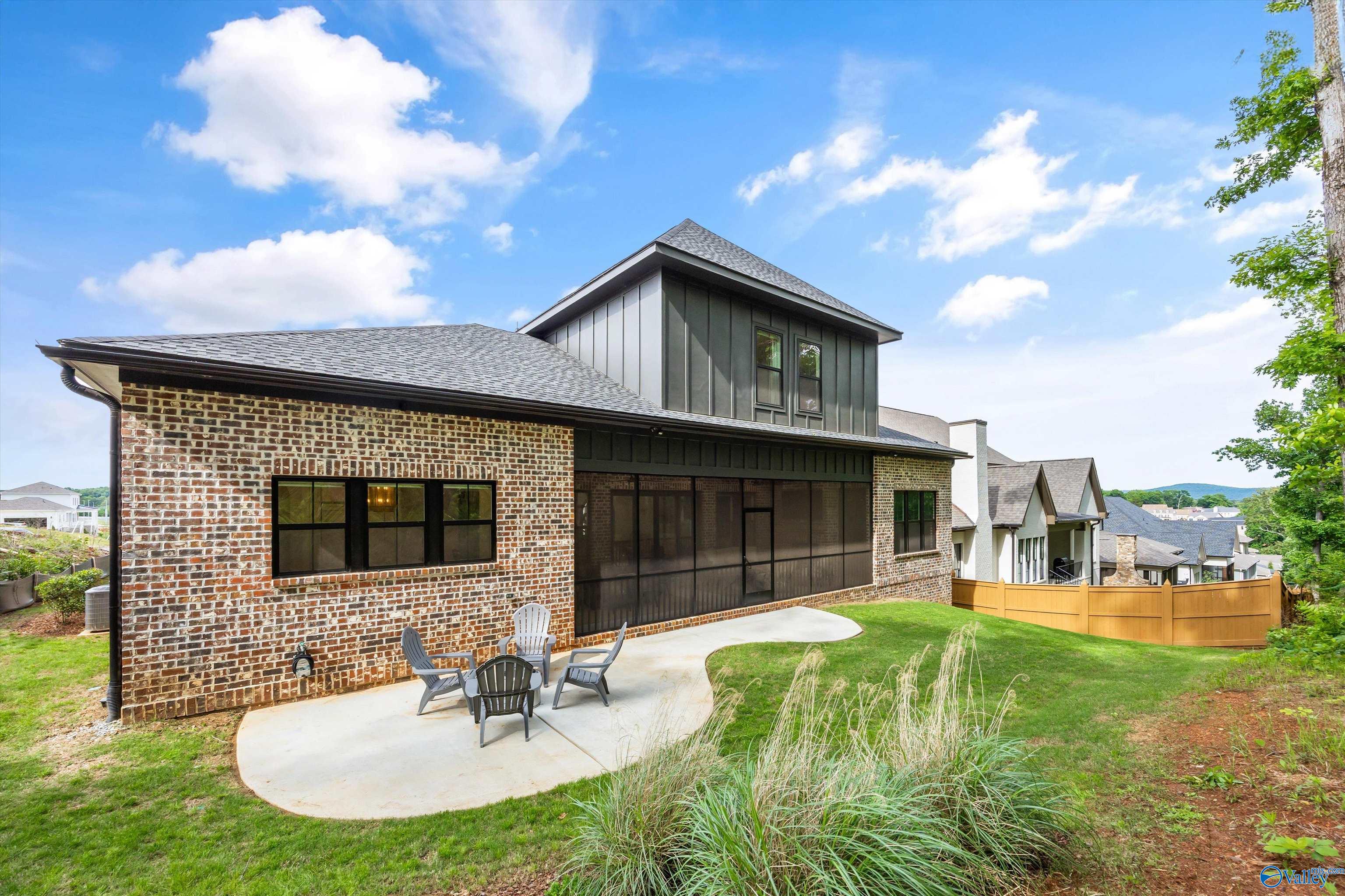 Madison, Alabama, 35758, United States, 4 Bedrooms Bedrooms, ,4 BathroomsBathrooms,Residential,Active,2043132
