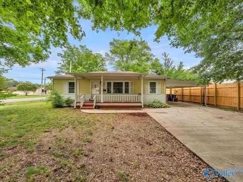 Homes For Sale - 301 Shaw Street<br/> Limestone County, Athens, AL 35611
