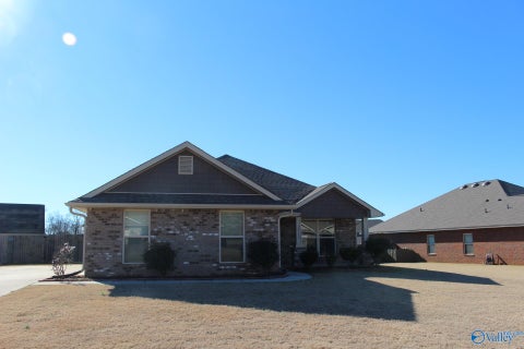 Homes For Rent - 14560 Water Stream Drive<br/> Harvest, AL 35749
