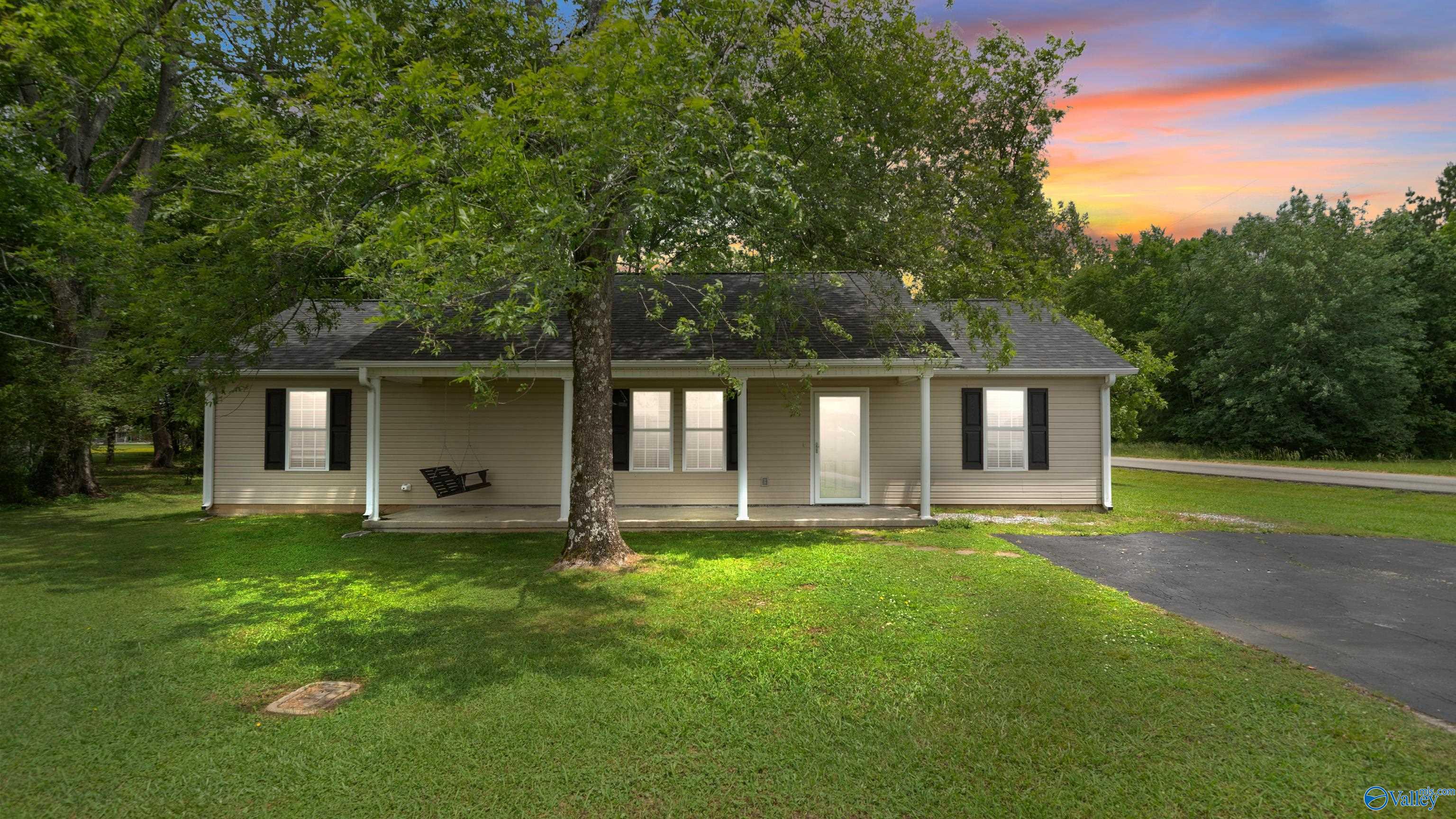 687 Ed Spears Road, New Hope, Alabama image 1