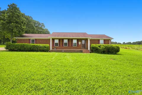 Homes For Sale - 321 County Road 1839<br/> Arab, AL 35016