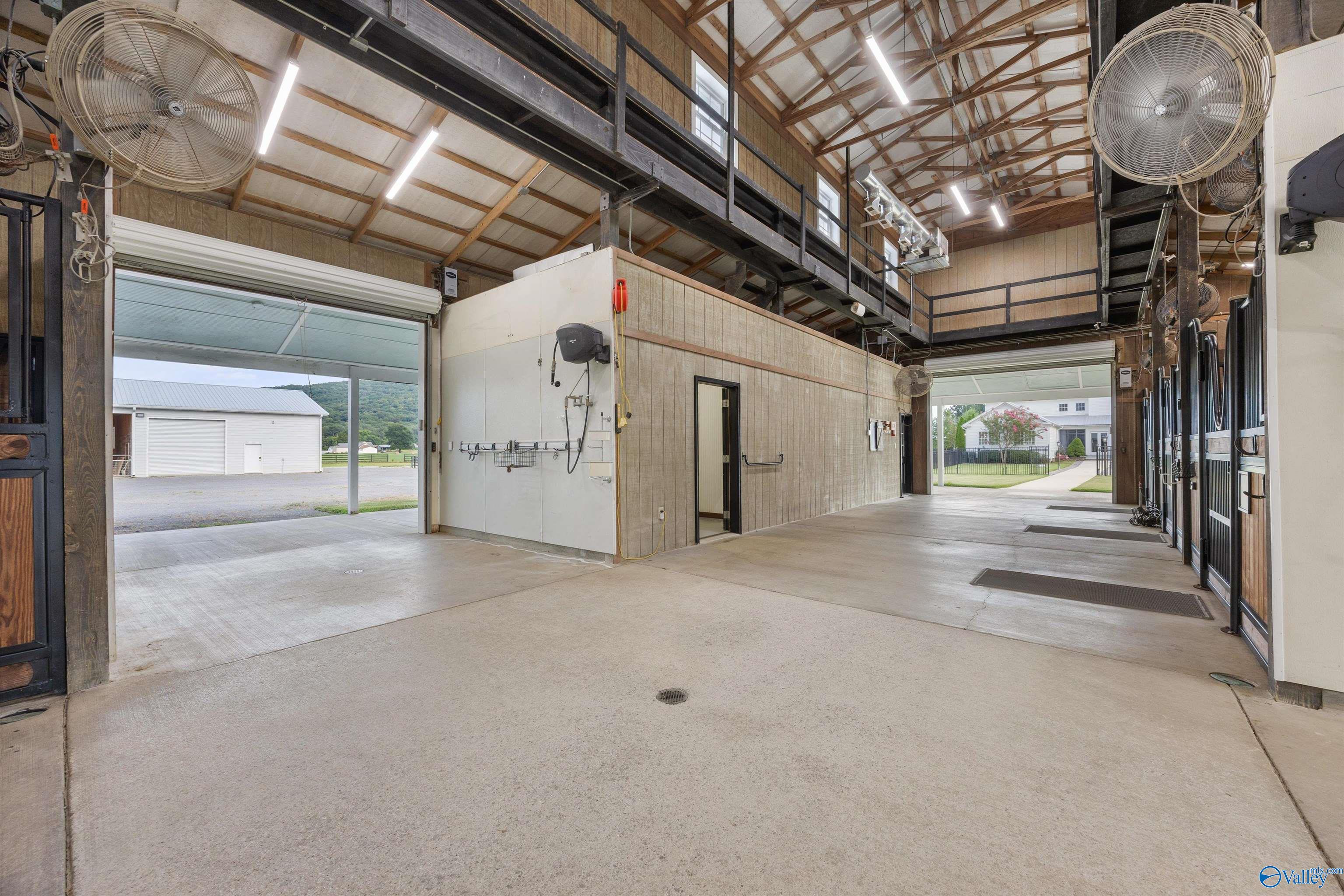New Hope, Alabama, 35760, United States, 4 Bedrooms Bedrooms, ,5 BathroomsBathrooms,Residential,Active,1954007
