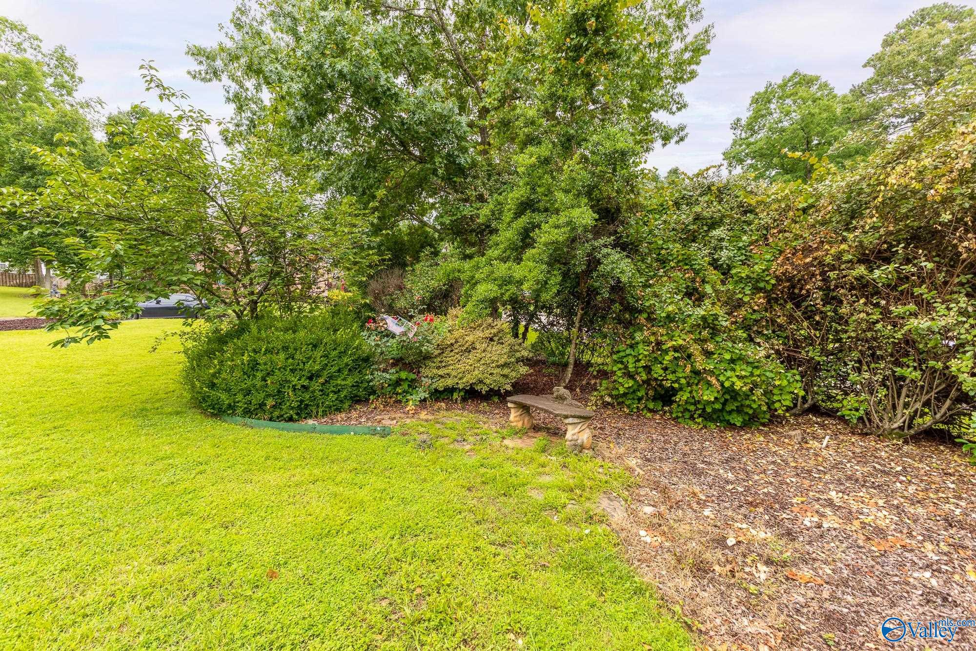 11086 Drennen Drive, Tanner, Alabama image 9