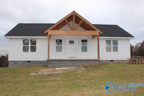 Homes For Sale - 1907 County Road 180<br/> Rainsville, AL 35986